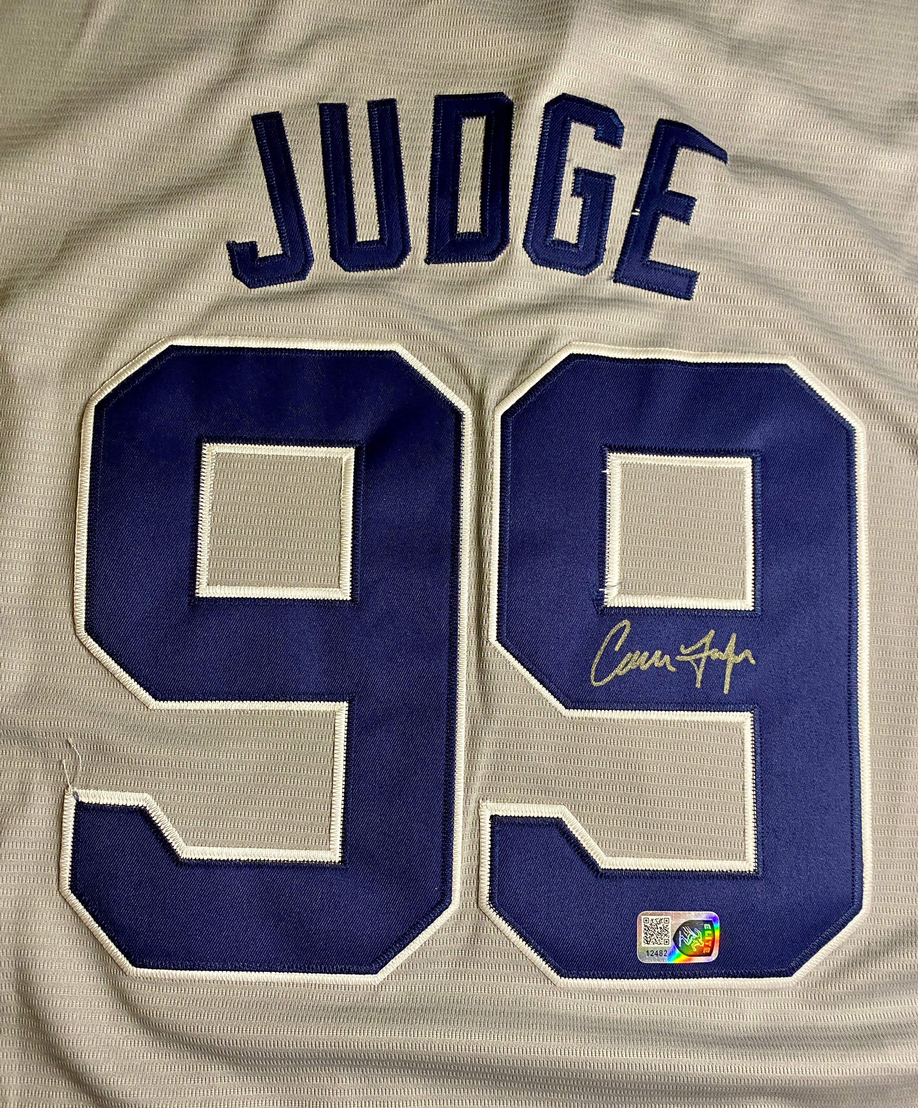 Aaron Judge Signed Jersey With COA (12482) (Yankees)