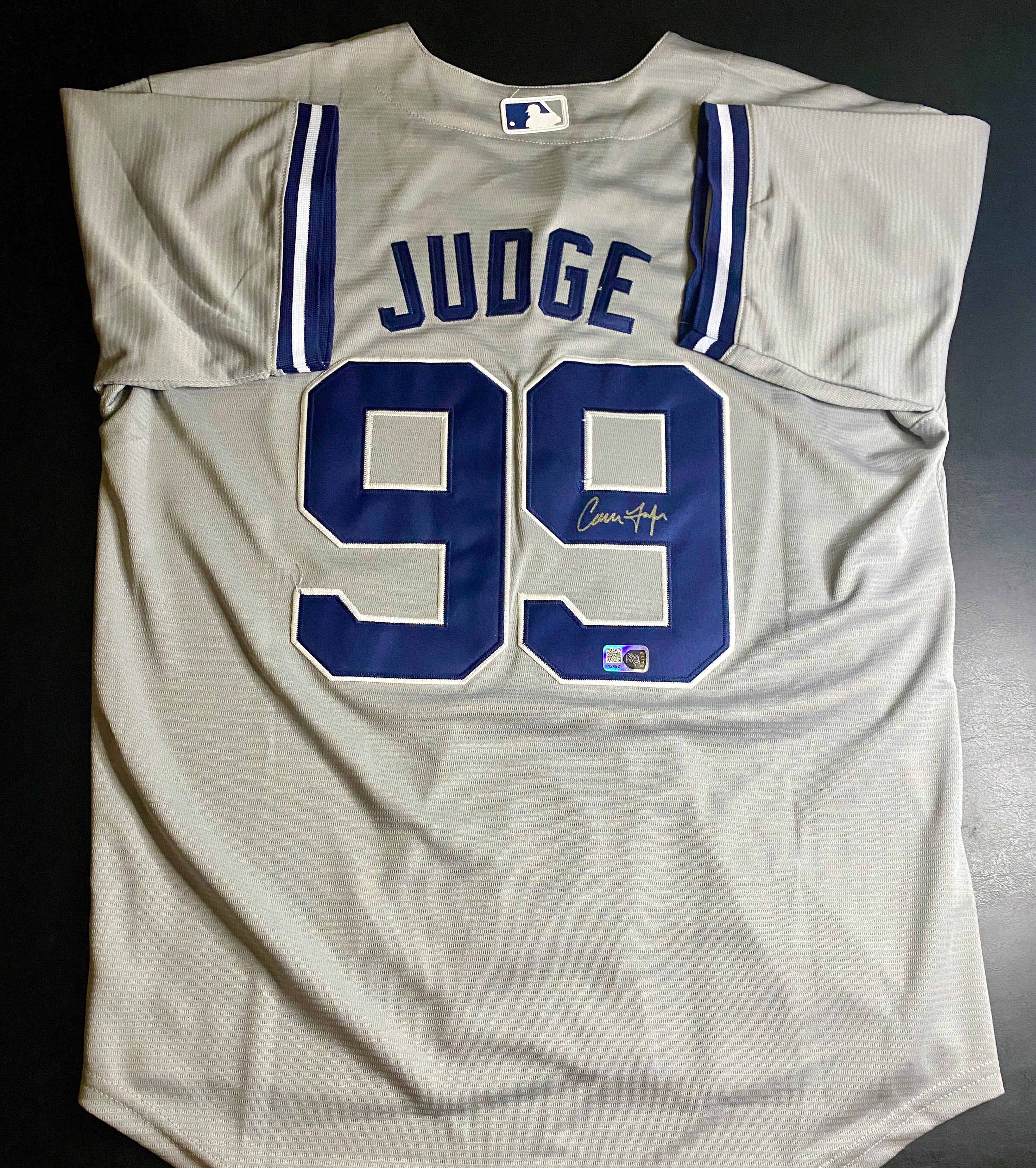 Aaron Judge Signed Jersey With COA (12482) (Yankees)