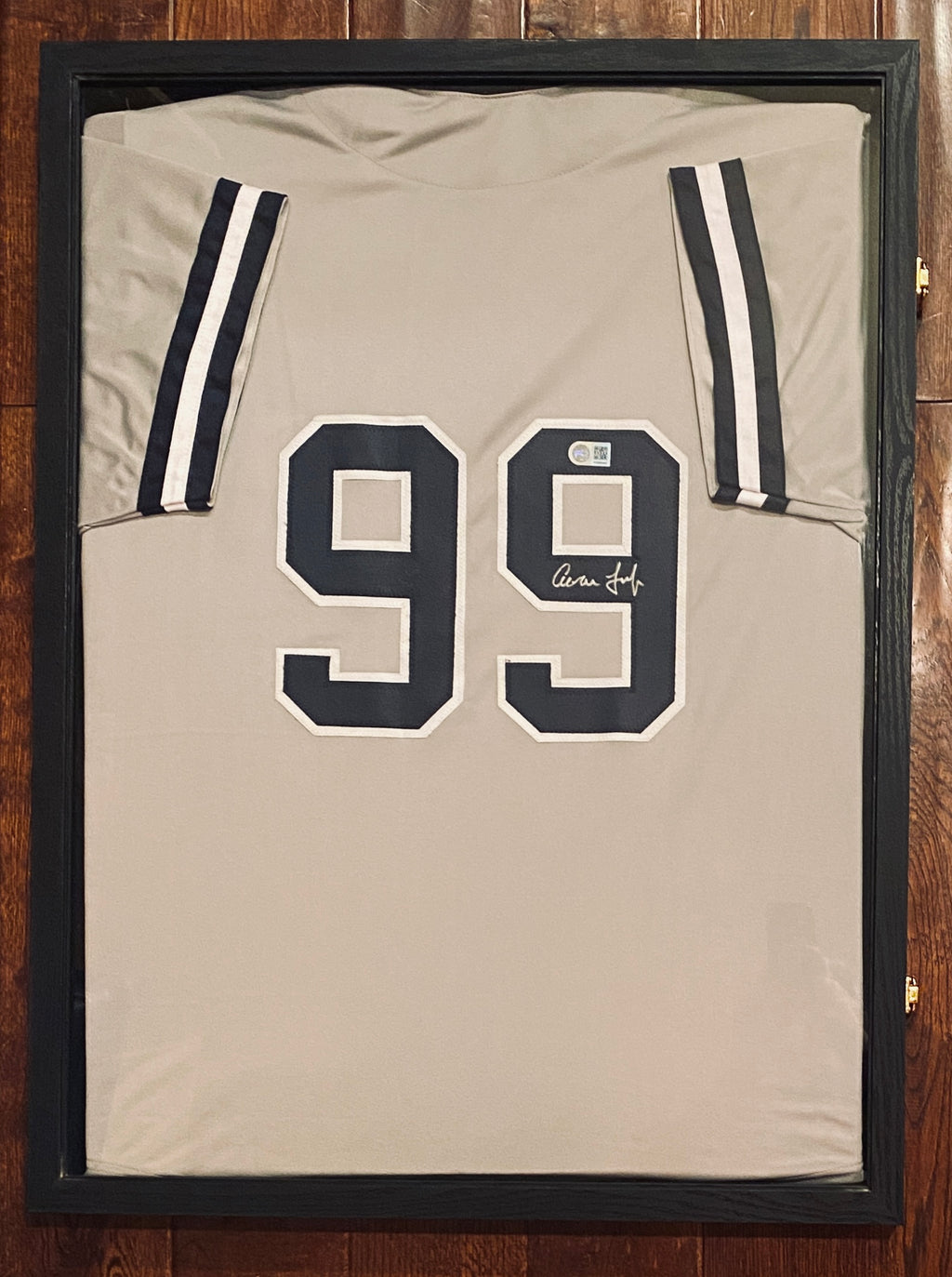 Aaron Judge Signed and Framed Jersey With COA (PC605482) (Yankees)