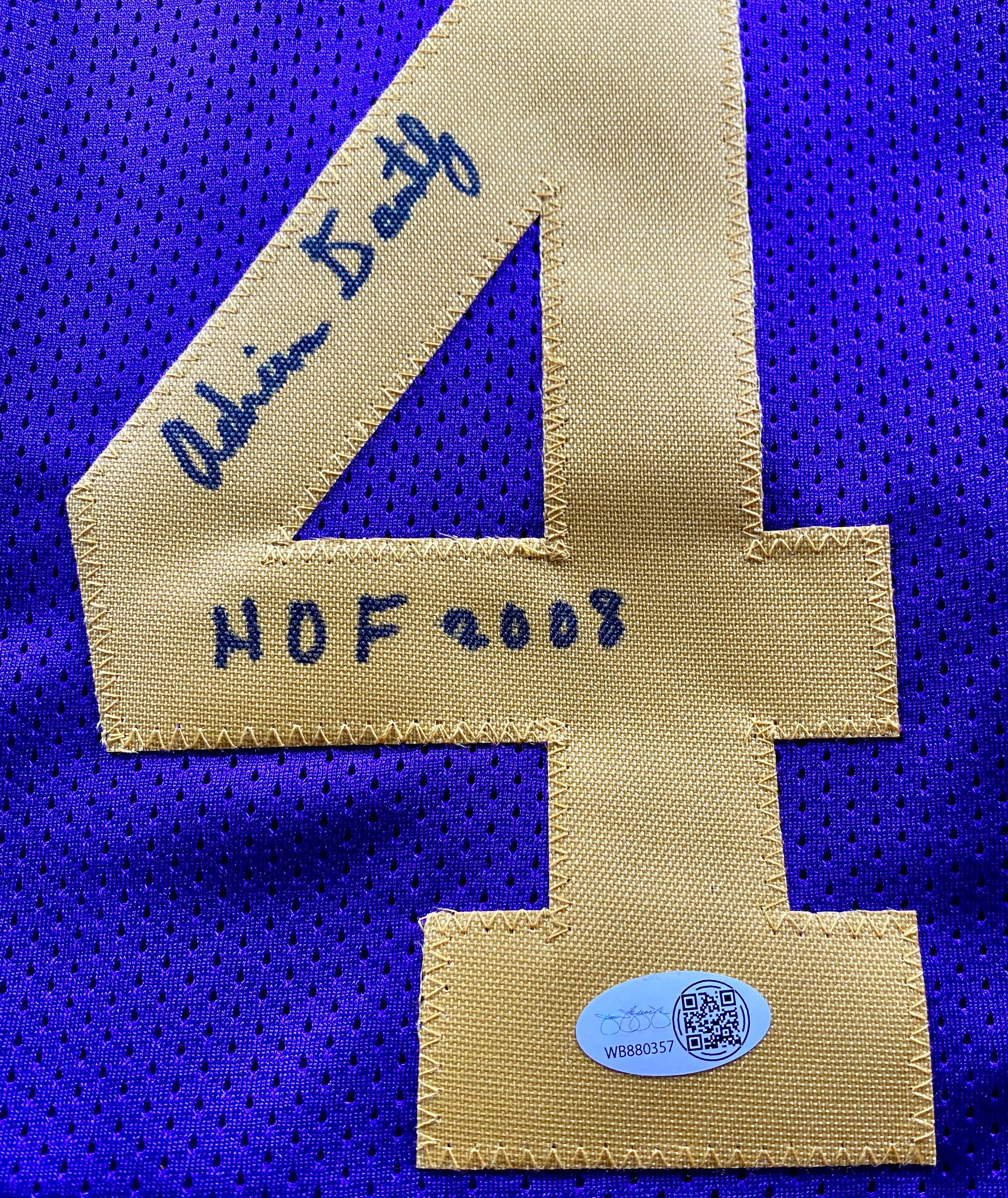 Adrian Dantley Signed Jersey With JSA COA (WB880357) (Jazz)