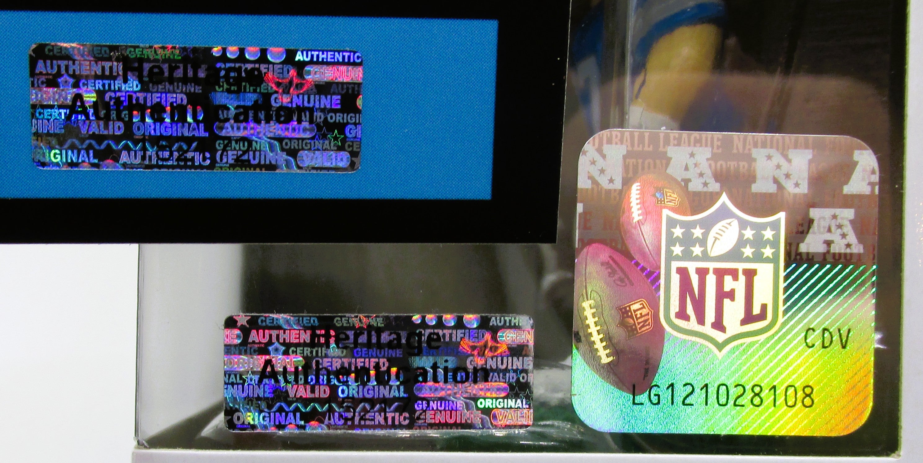 Aidan Hutchinson Signed Funko In Case With COA (152172) (Lions)