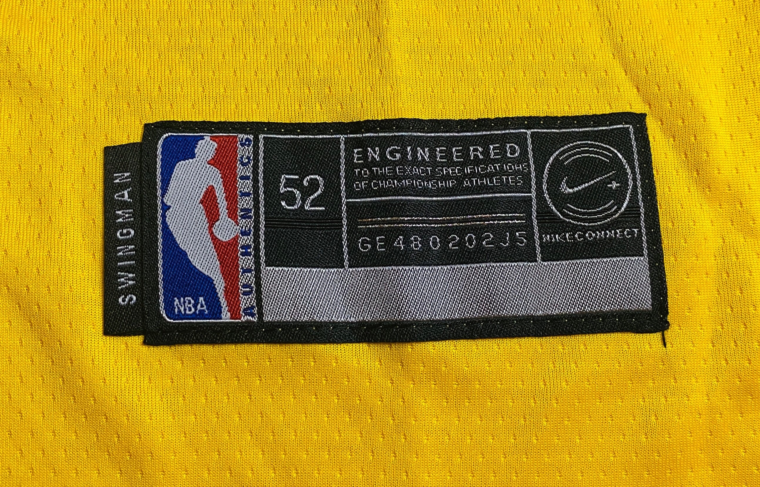 Austin Reaves Signed Jersey With COA (202682) (Lakers)