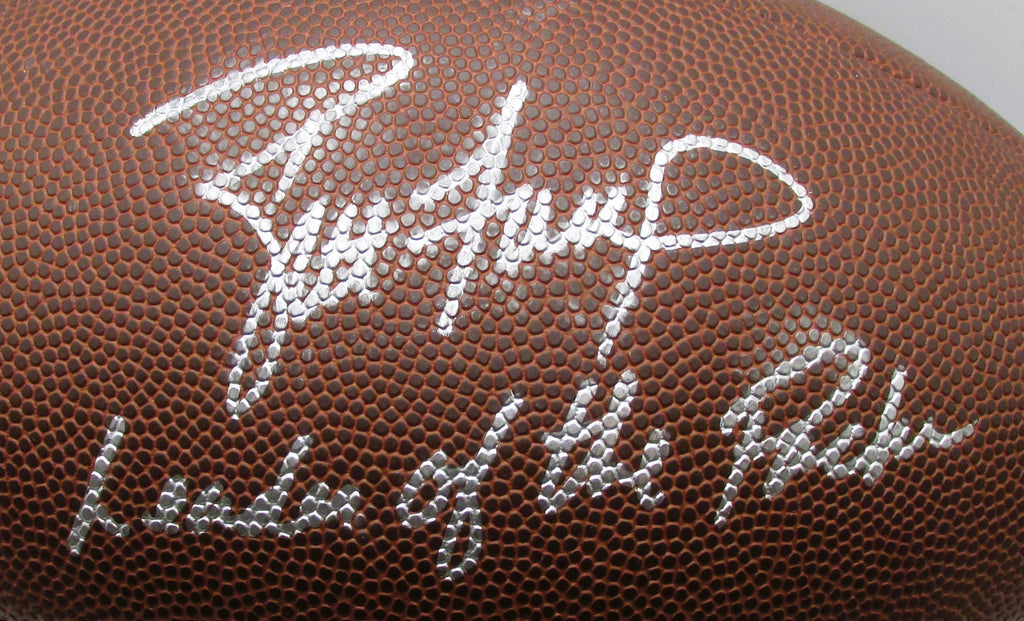 Brett Favre Signed Football With COA (986760) (Packers)