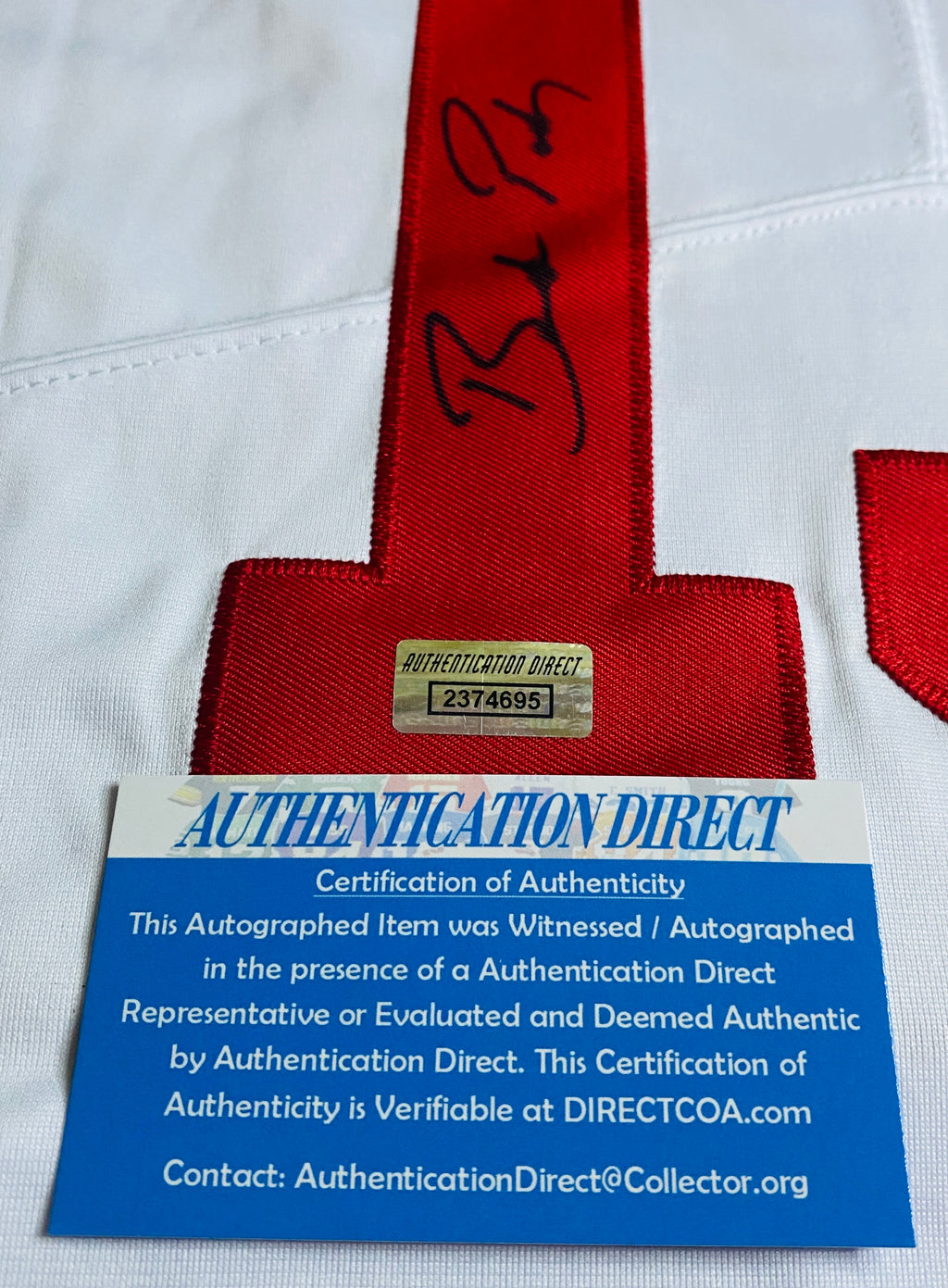 Brock Purdy Signed Jersey With COA (2374695) (49ers)