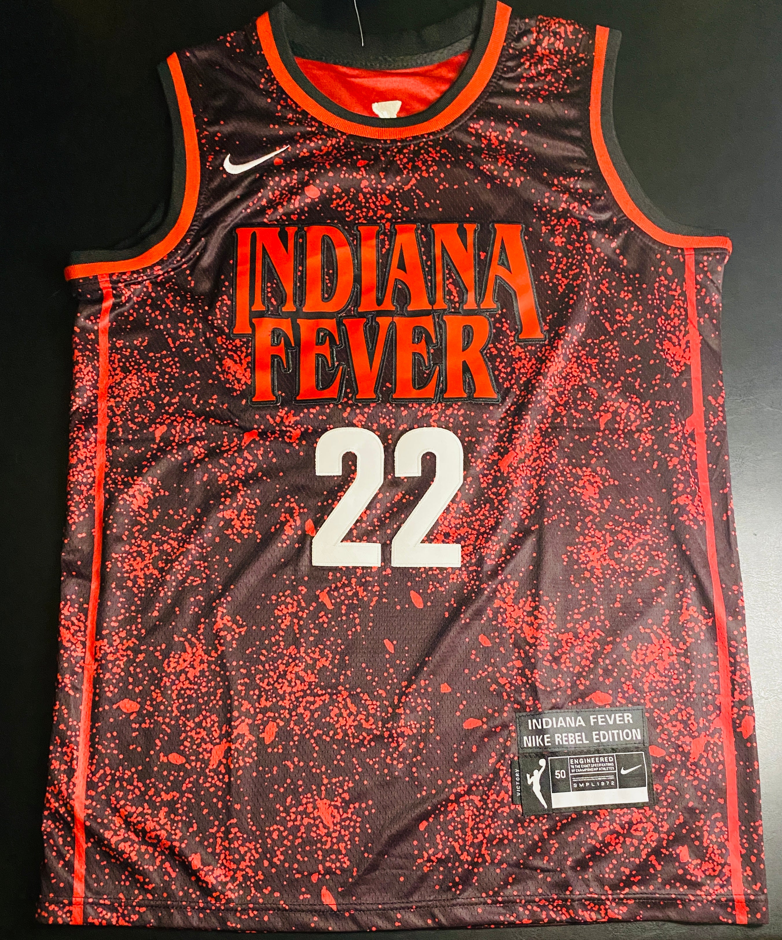 Caitlin Clark Signed Jersey With COA (2371466) (Fever)
