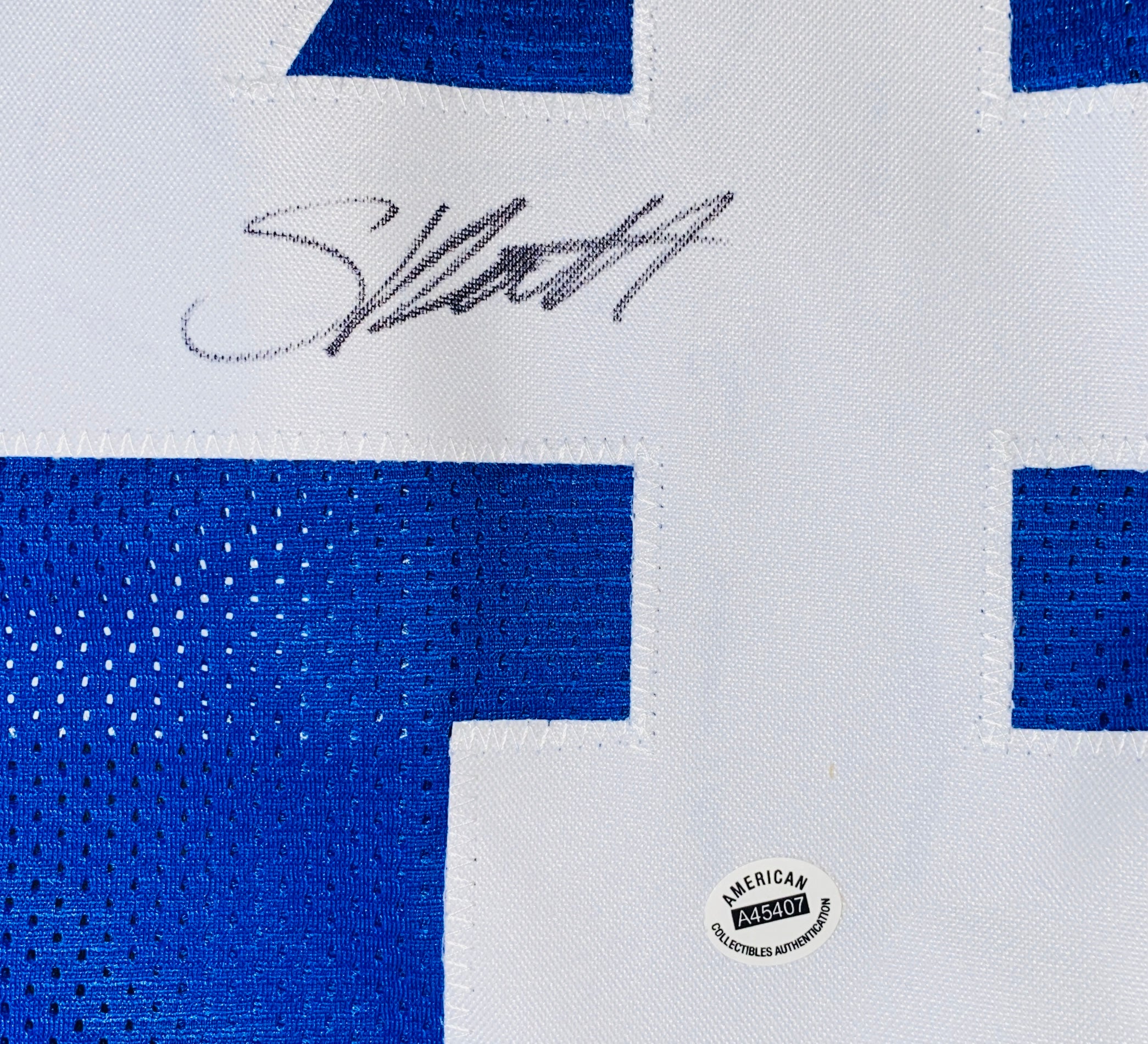 Cam Skattebo Signed Jersey With COA (A45407) (Giants)