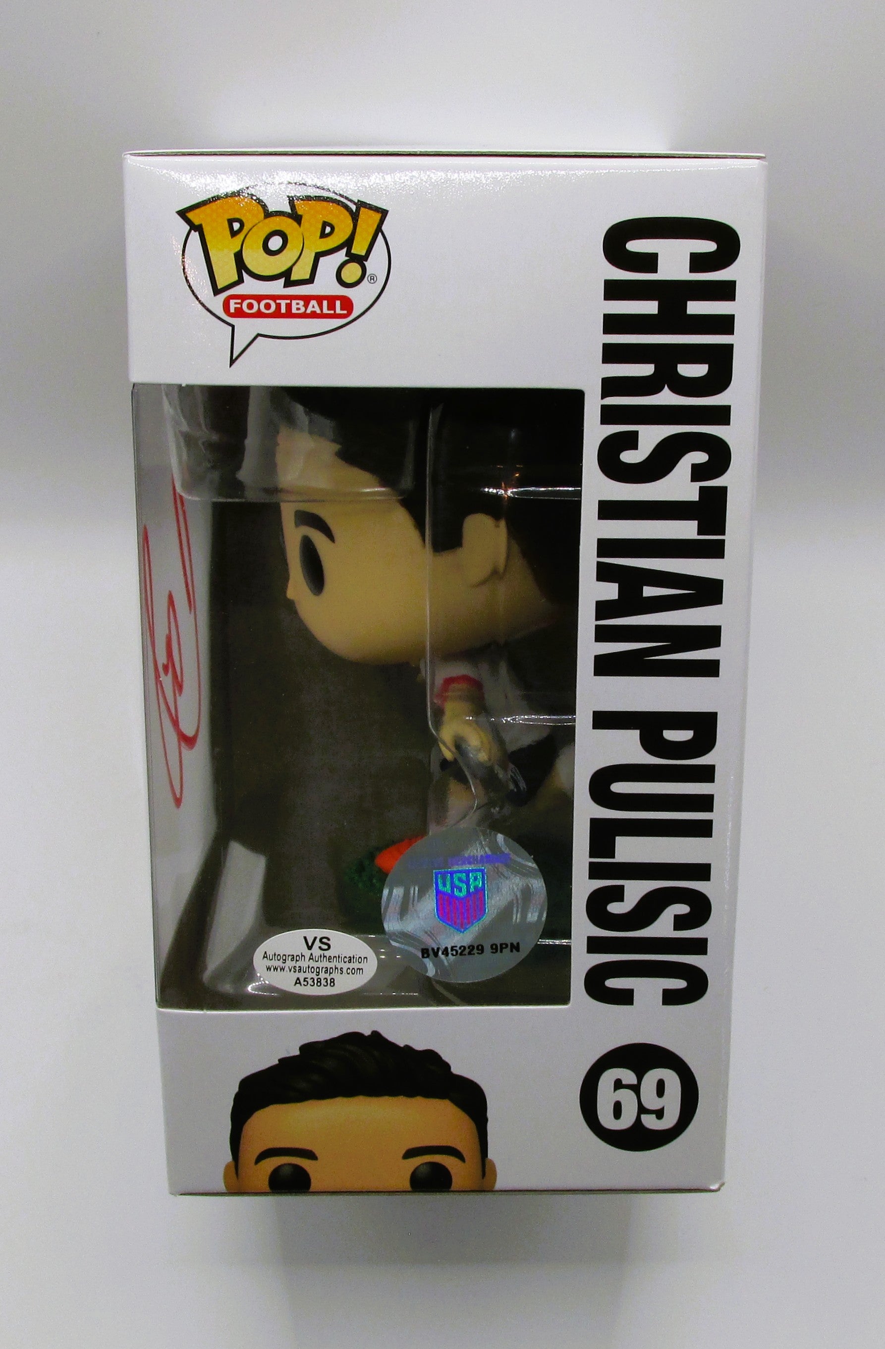 Christian Pulisic Signed Funko In Case With COA (A53838) (USA)