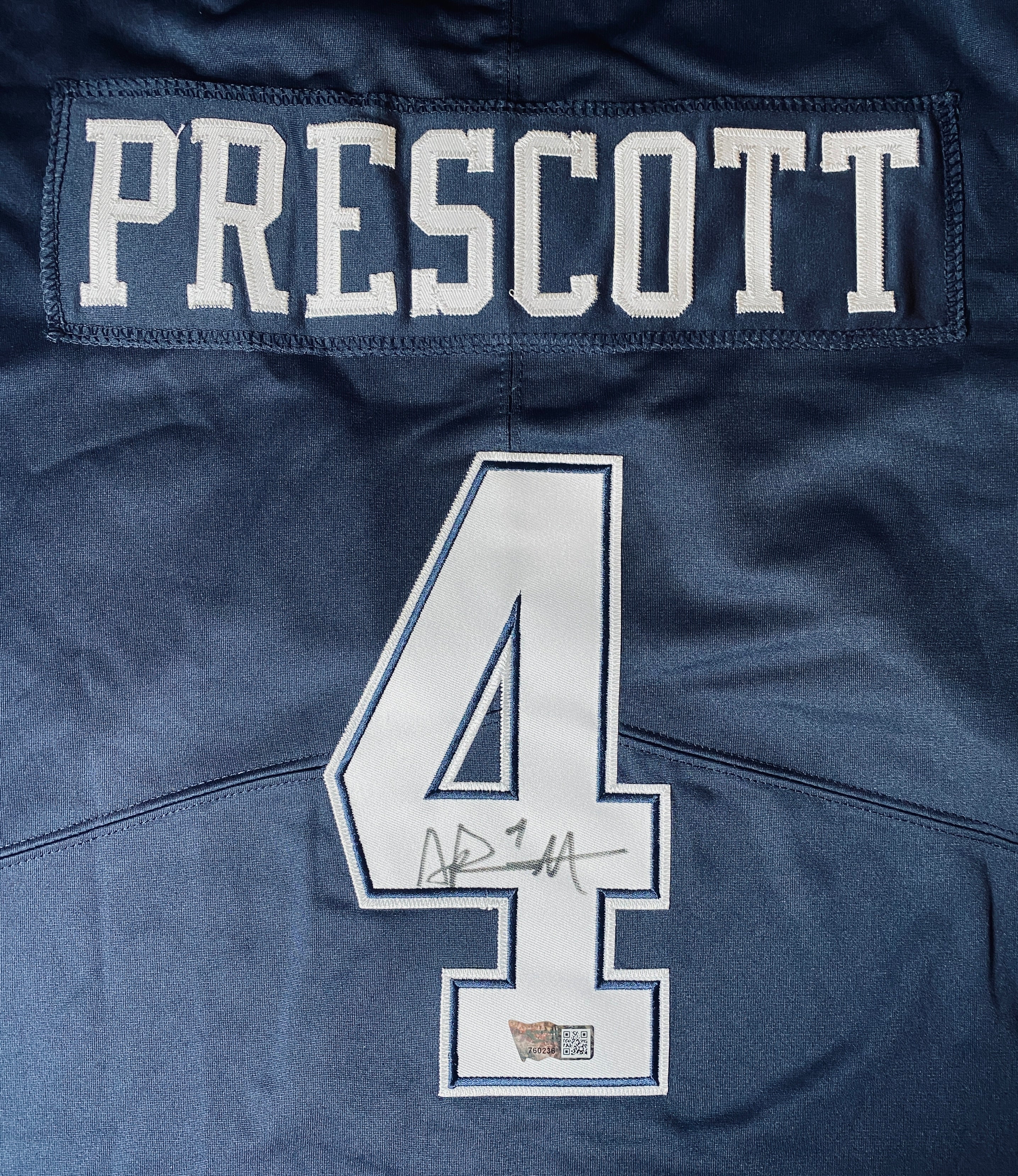 Dak Prescott Signed Jersey With COA (760236) (Cowboys)