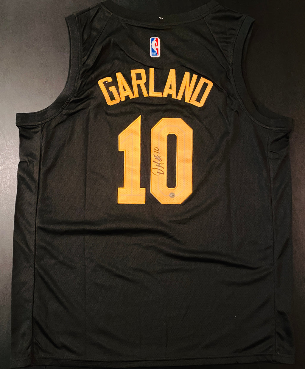 Darius Garlund Signed Authentic Jersey With COA (PC485849) (Cavaliers)