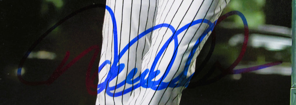 Derek Jeter Signed 8x10 Photo With COA (PC484737) (Yankees)