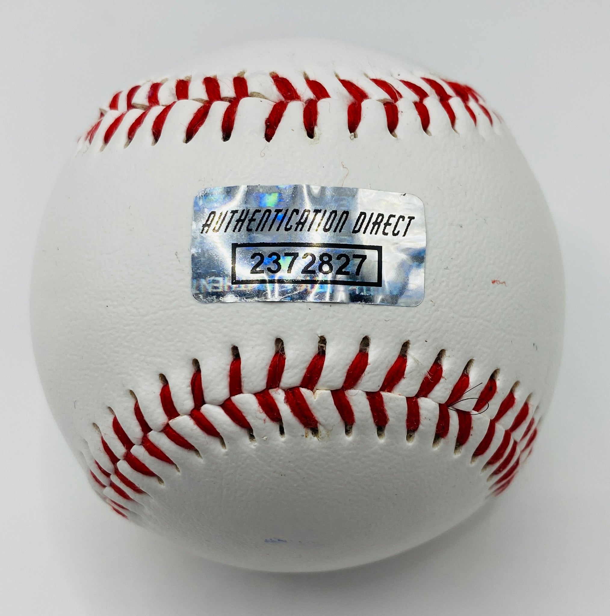 Derek Jeter Signed Baseball In Case With COA (2372827) (Yankees)