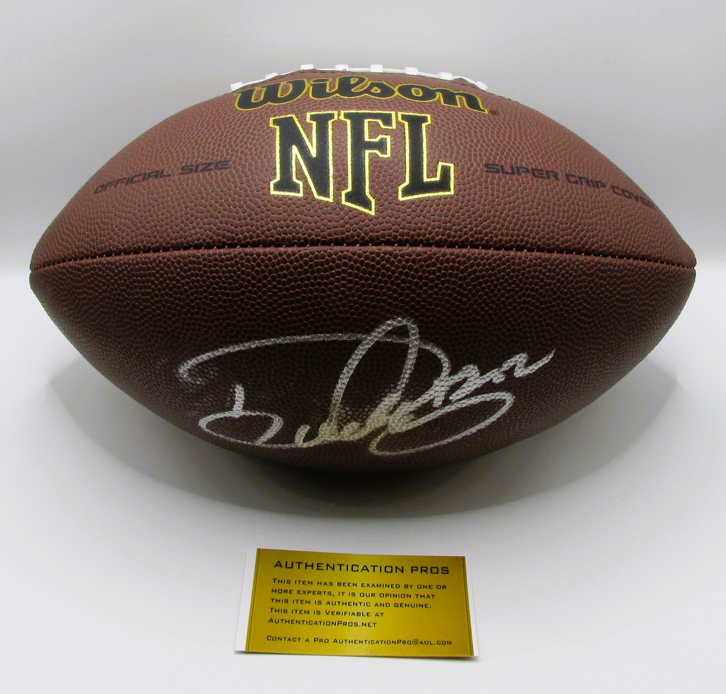Derrick Henry Signed Football With COA (986784) (Ravens)