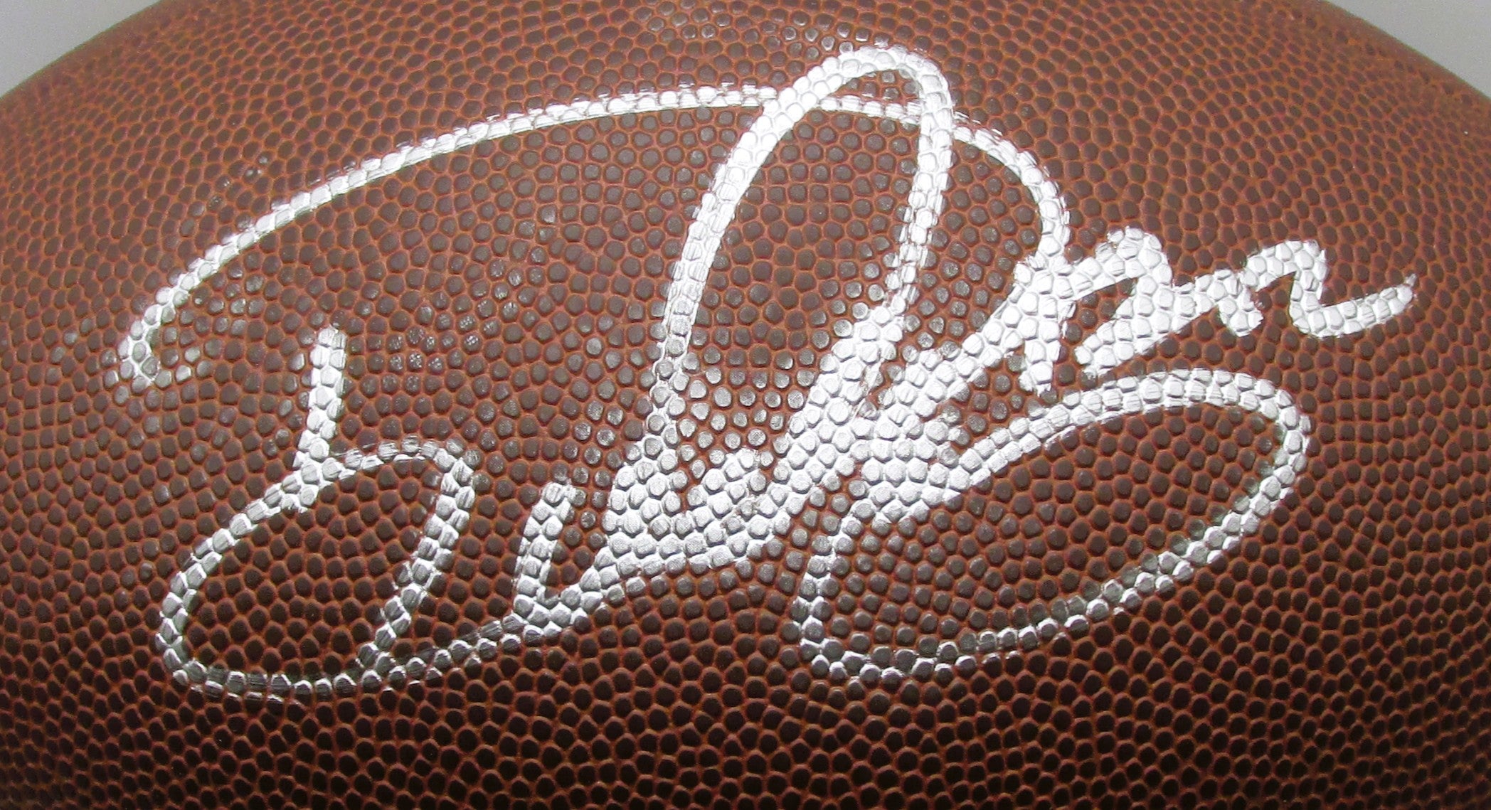 Derrick Henry Signed Football With COA (986784) (Ravens)