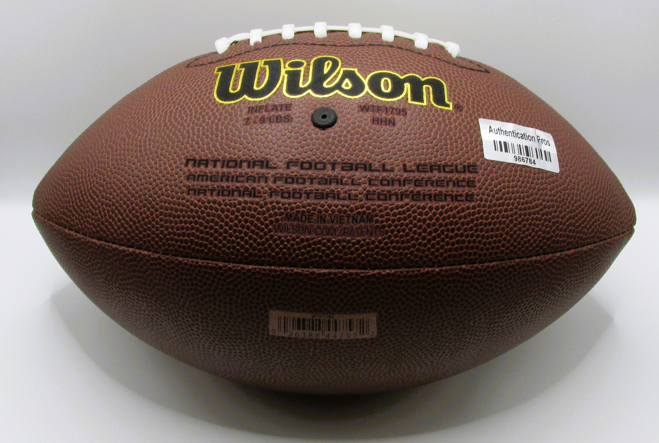 Derrick Henry Signed Football With COA (986784) (Ravens)