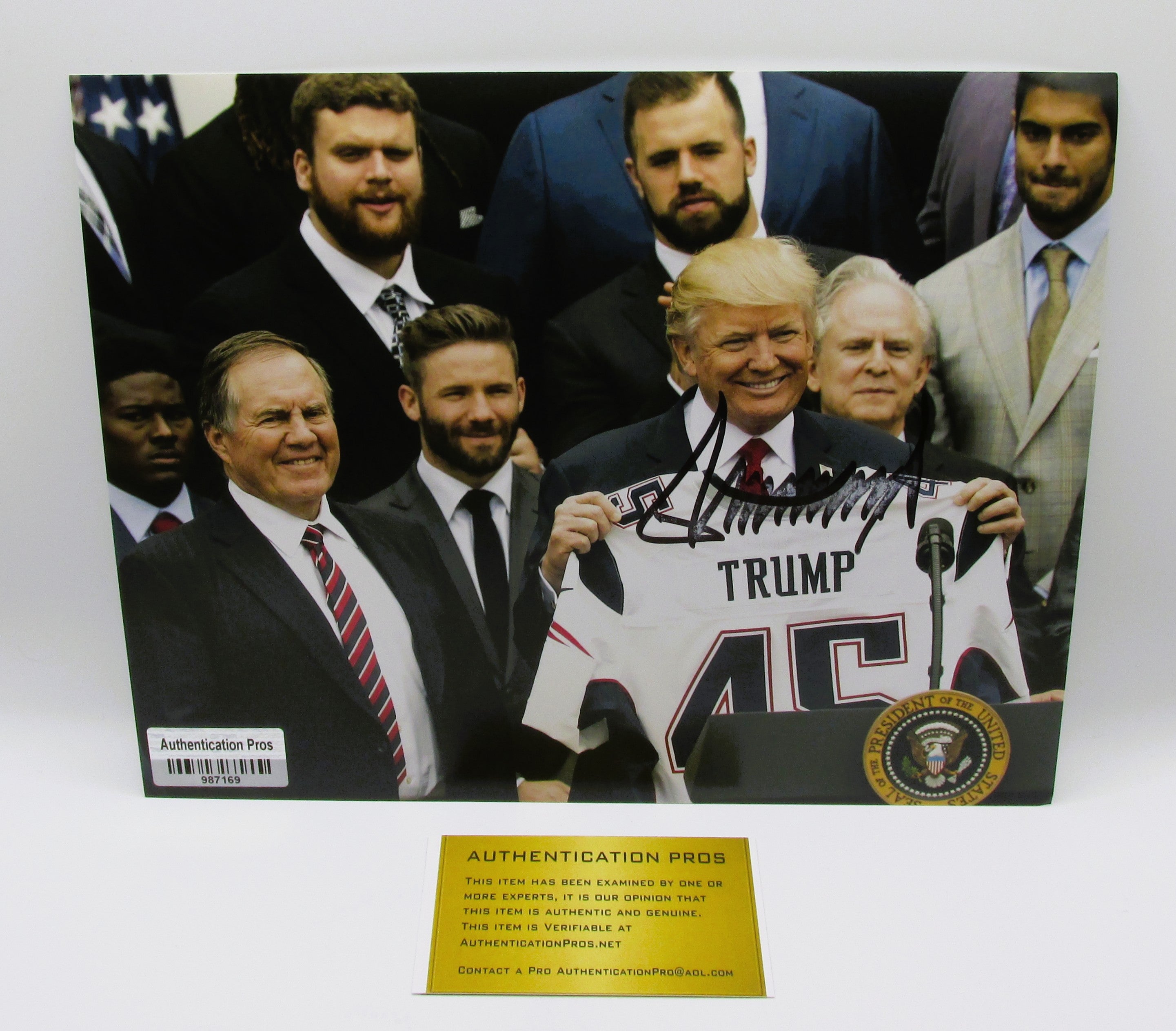 Donald Trump Signed 8x10 Photo With COA (987169) - BENT (President)