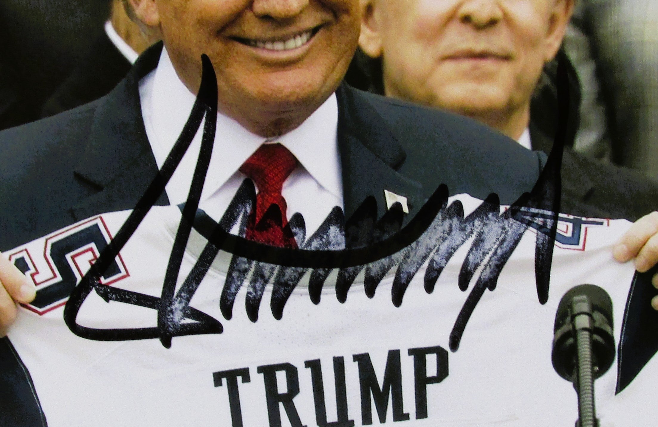 Donald Trump Signed 8x10 Photo With COA (987169) - BENT (President)