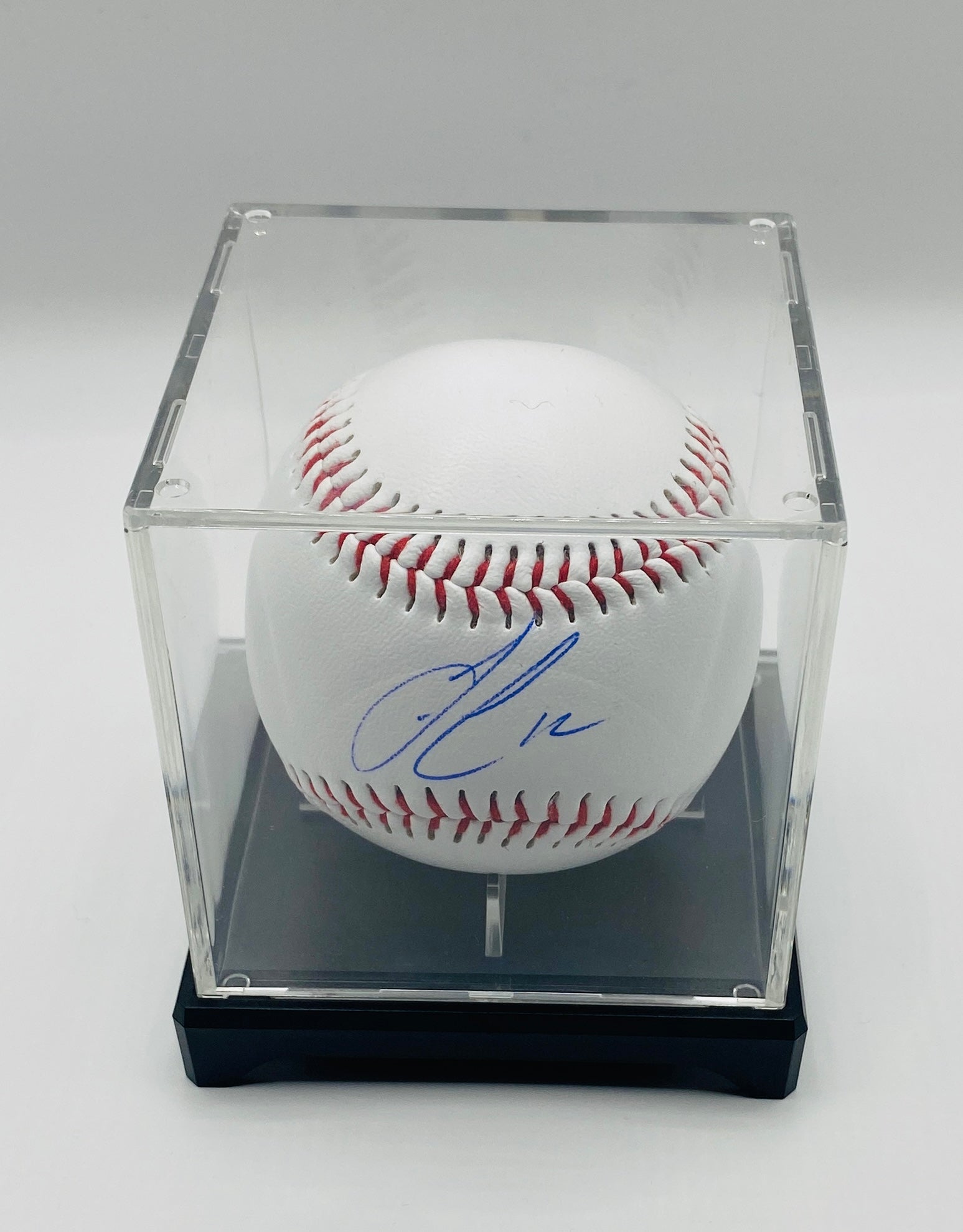 Francisco Lindor Signed Baseball In Case With COA (984474) (Mets)