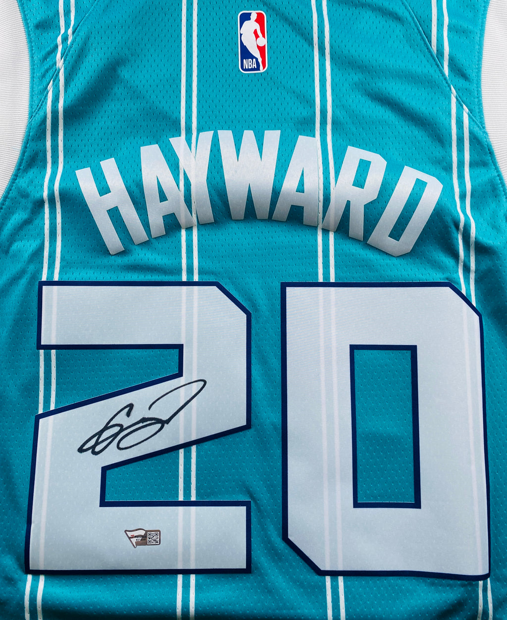 Gordon Hayward Signed Authentic Swingman Jersey With Fanatics COA (B376287)