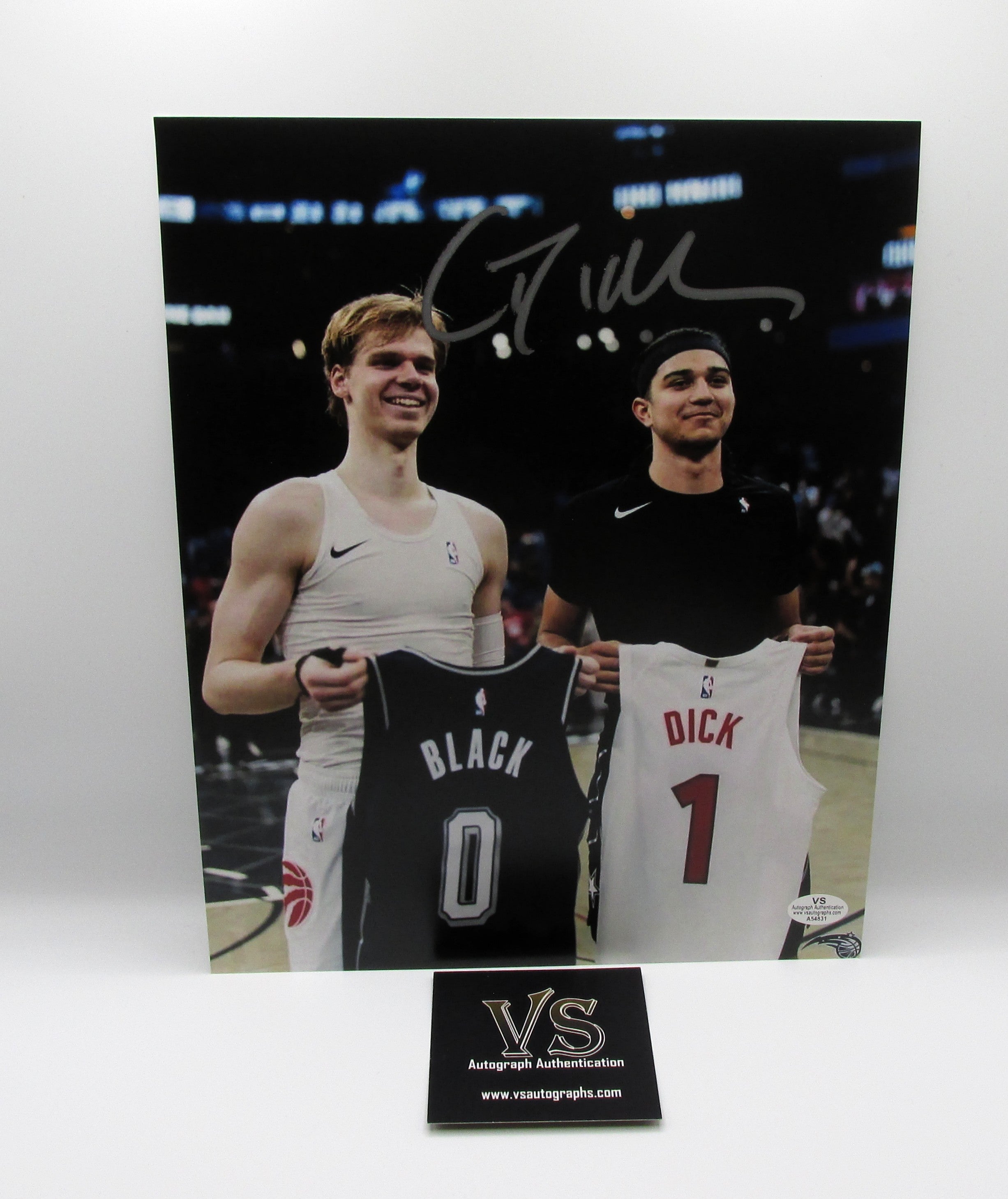Gradey Dick Signed 8x10 Photo With COA (A54831) (Raptors)
