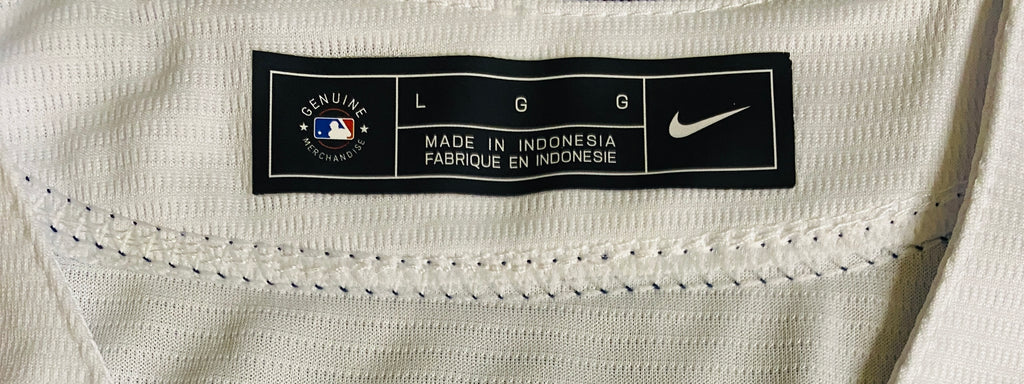 Ichiro Suzuki Signed Jersey With COA (A52880) (Mariners)