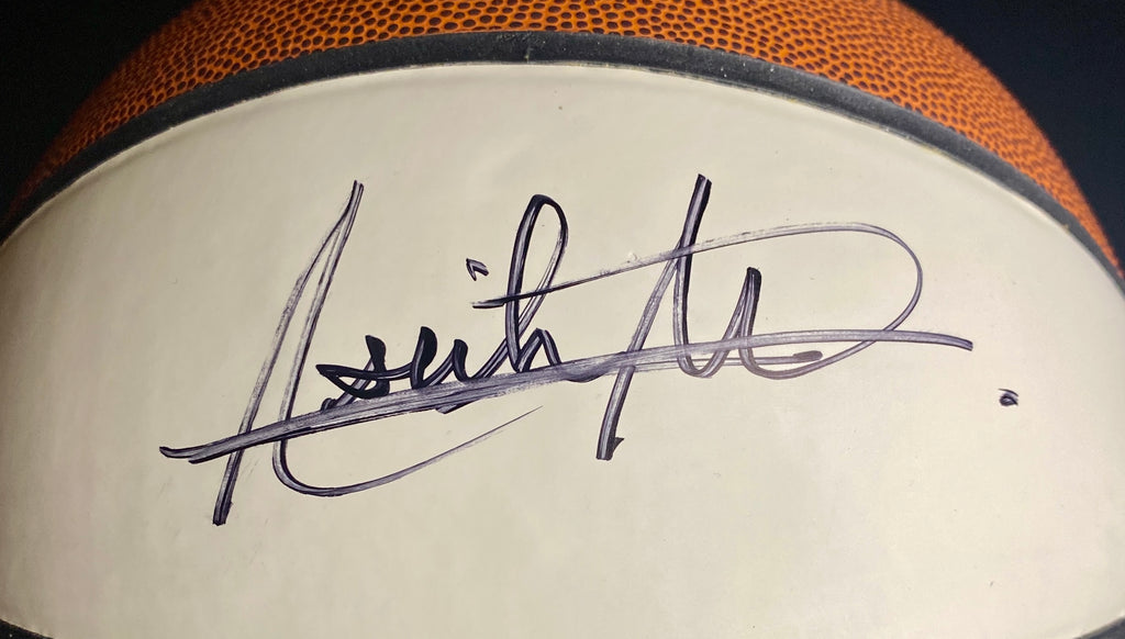 Isiah Thomas Signed Logo Basketball With COA (PC605884) (Hoosiers, Pistons)
