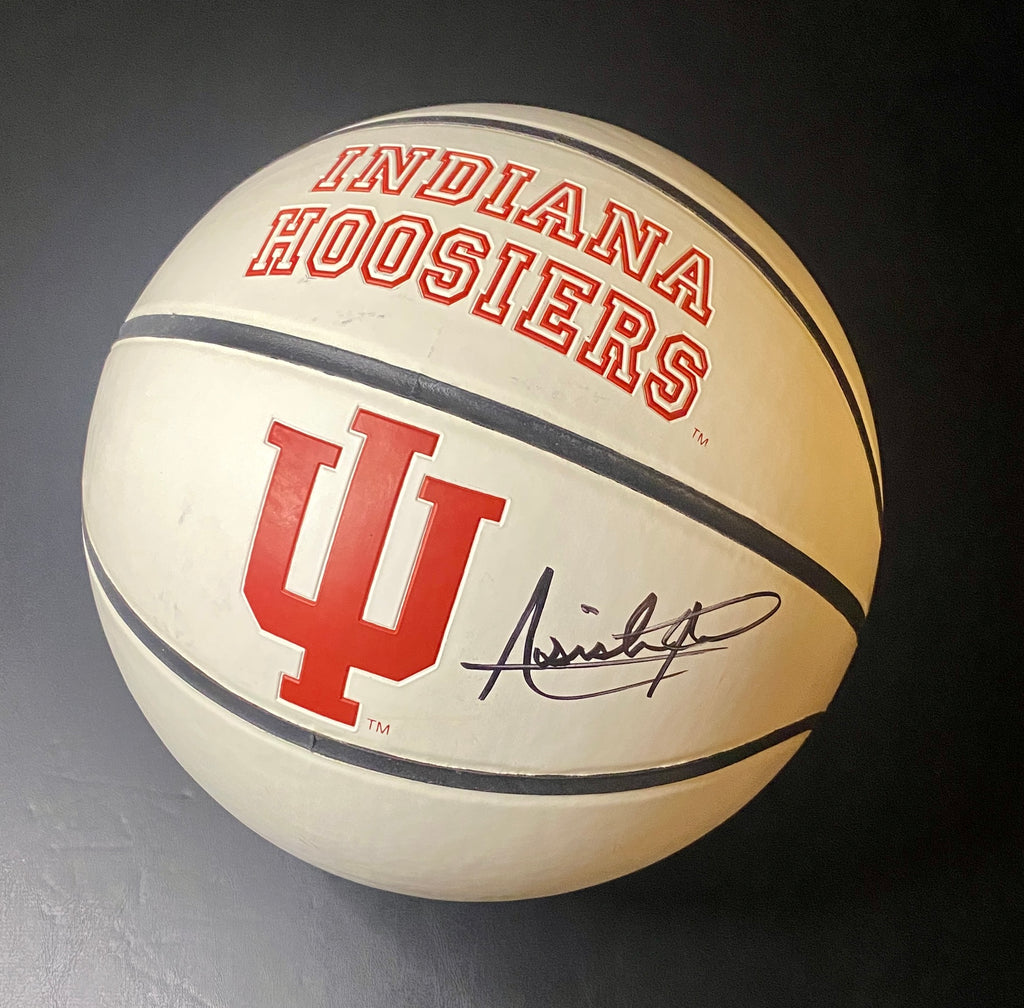 Isiah Thomas Signed Logo Basketball With COA (PC605886) (Hoosiers, Pistons)