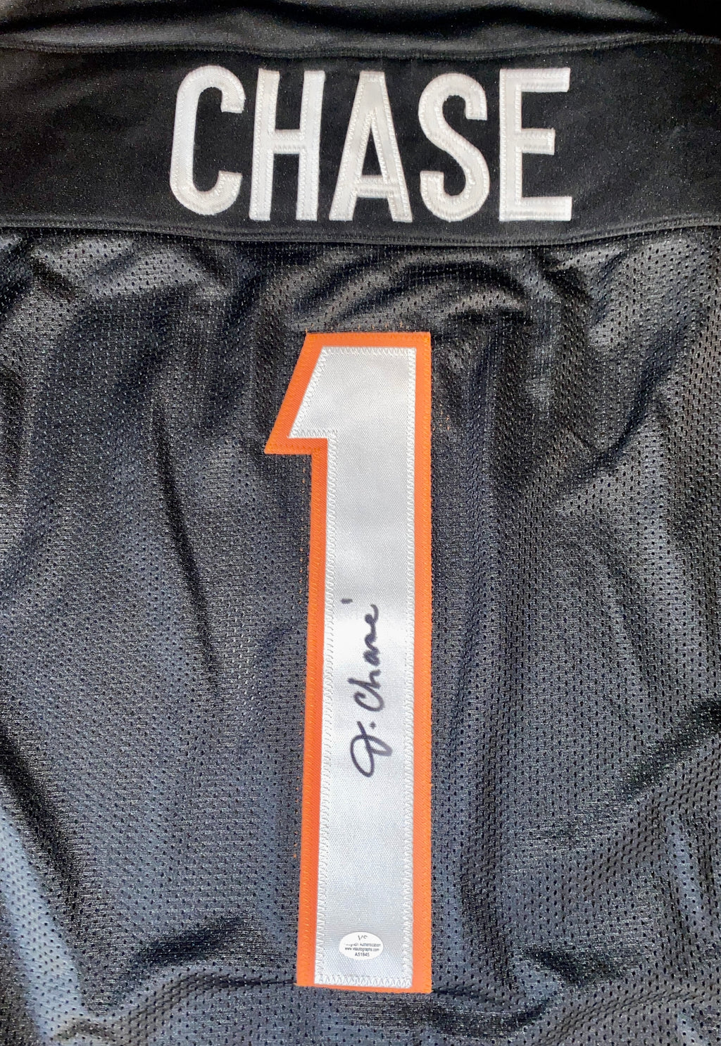 Ja'Marr Chase Signed Jersey With COA (A51845) (Bengals)
