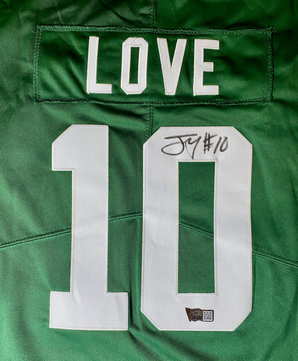 Jordan Love Signed NFL Jersey With COA (760276) (Packers)