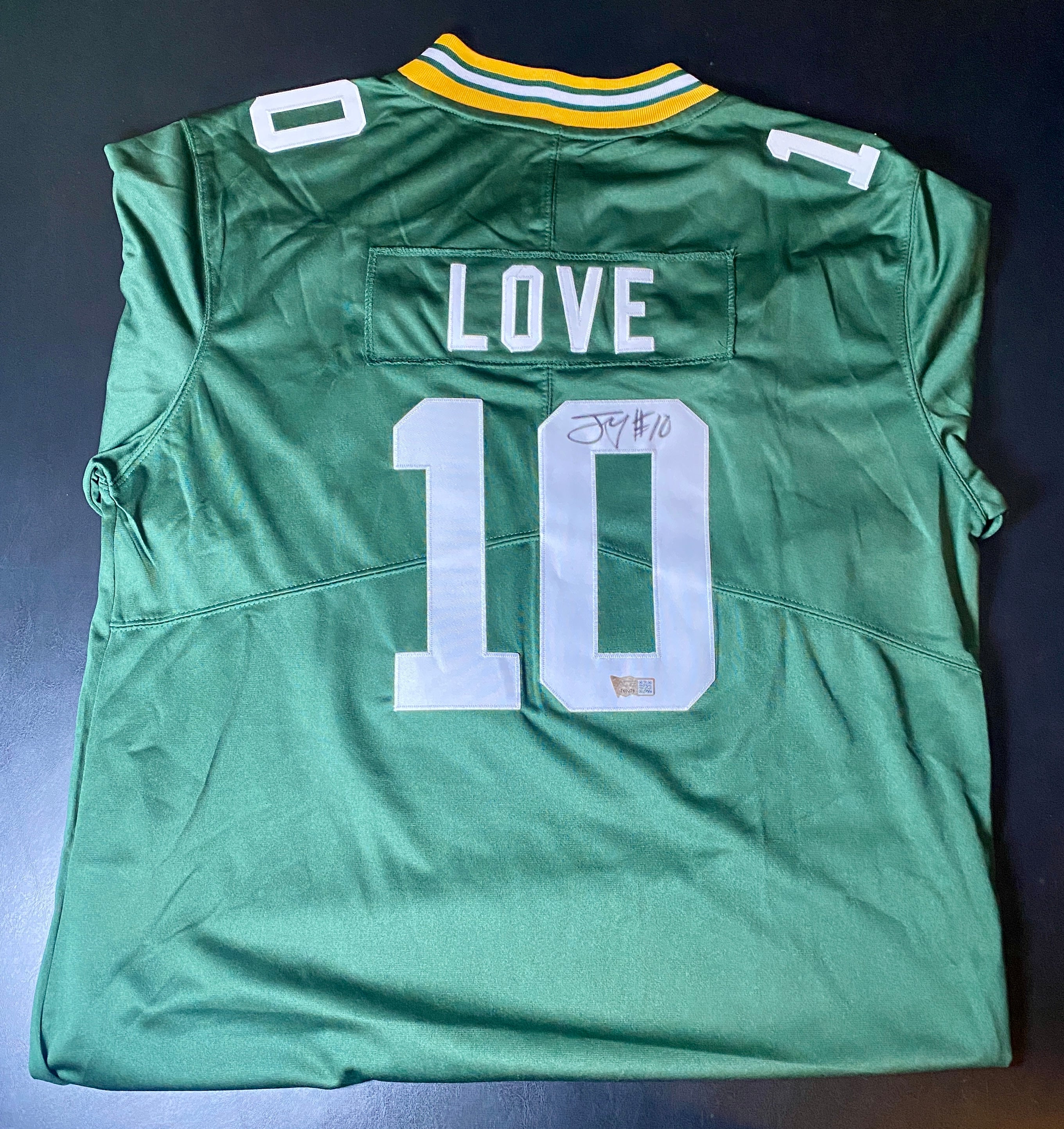 Jordan Love Signed NFL Jersey With COA (760276) (Packers)