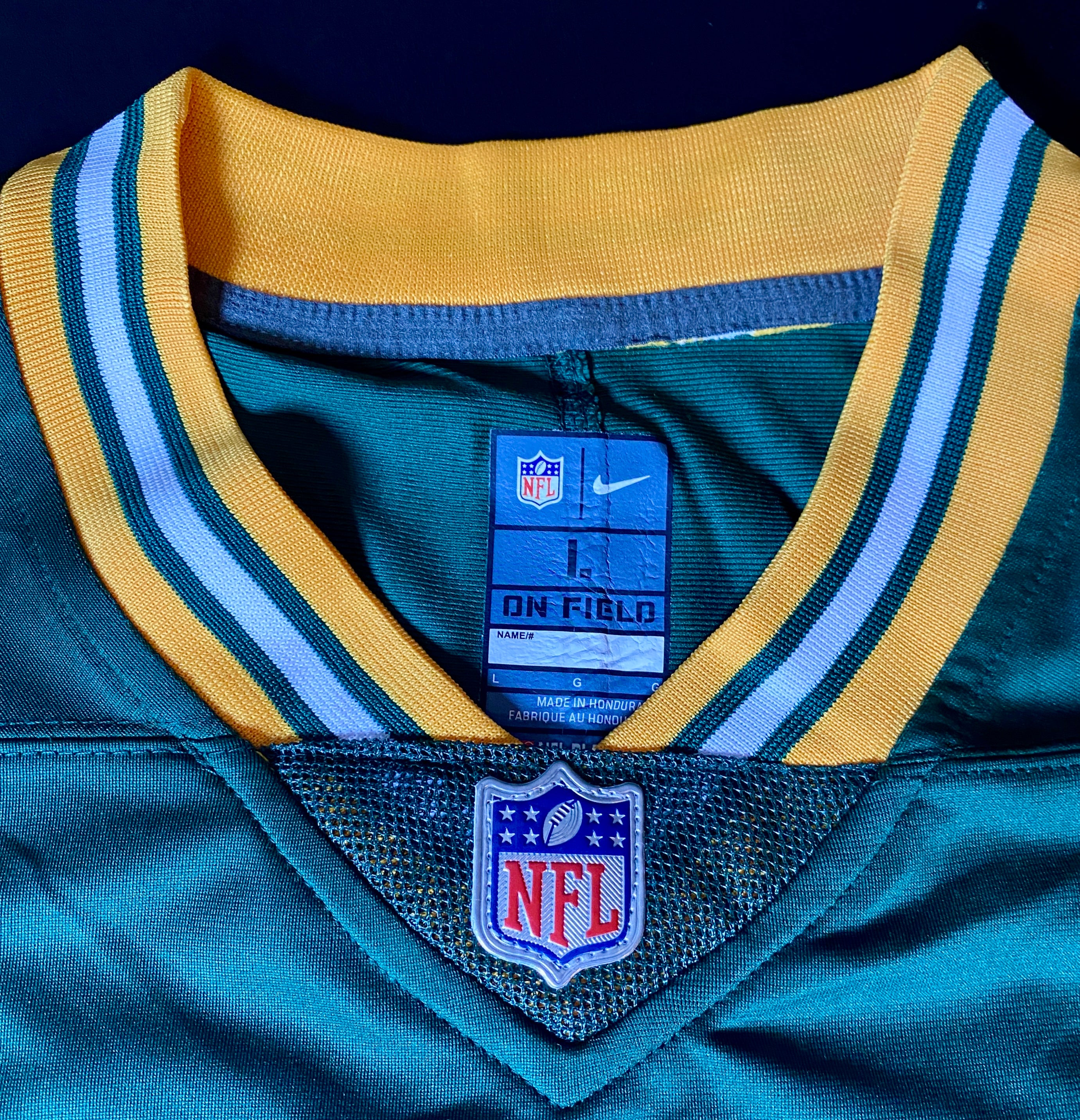 Jordan Love Signed NFL Jersey With COA (760276) (Packers)