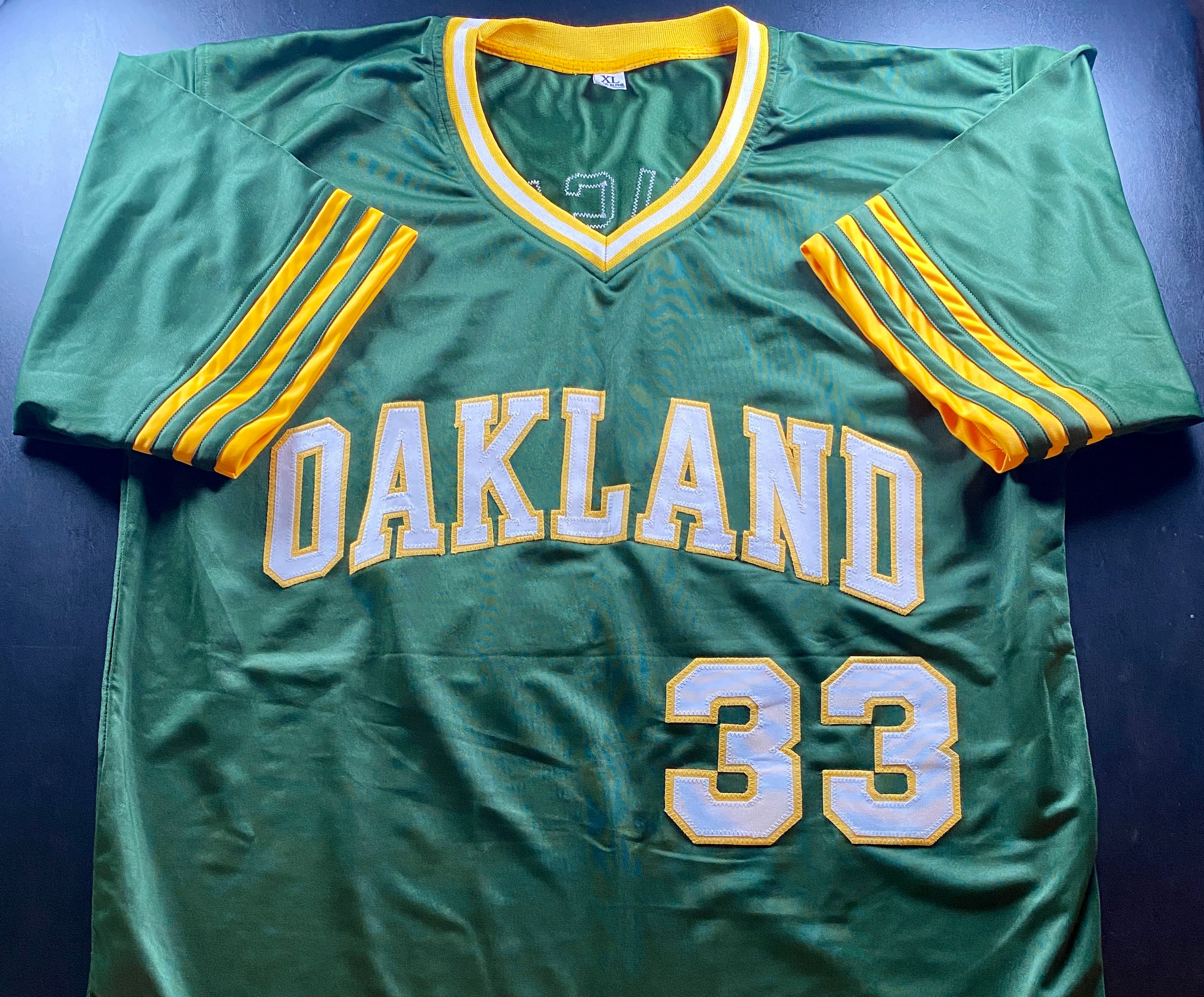 Jose Canseco Signed Jersey With COA (71286, 263328) (A's, Athletics)