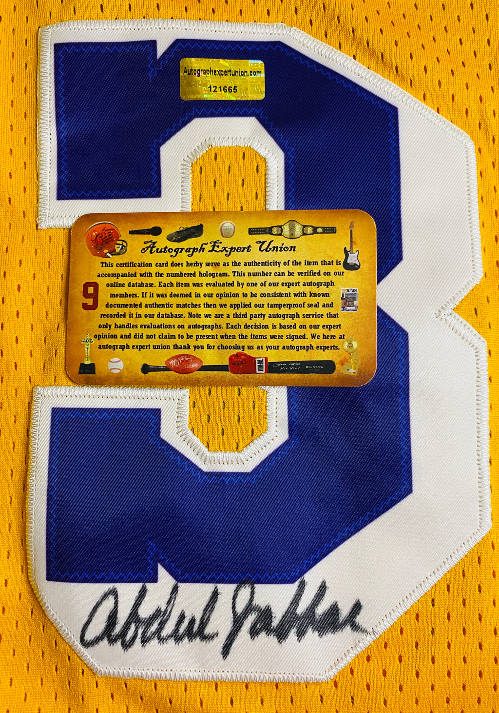 Kareem Abdul-Jabbar Signed Jersey With COA (121665) (Lakers)