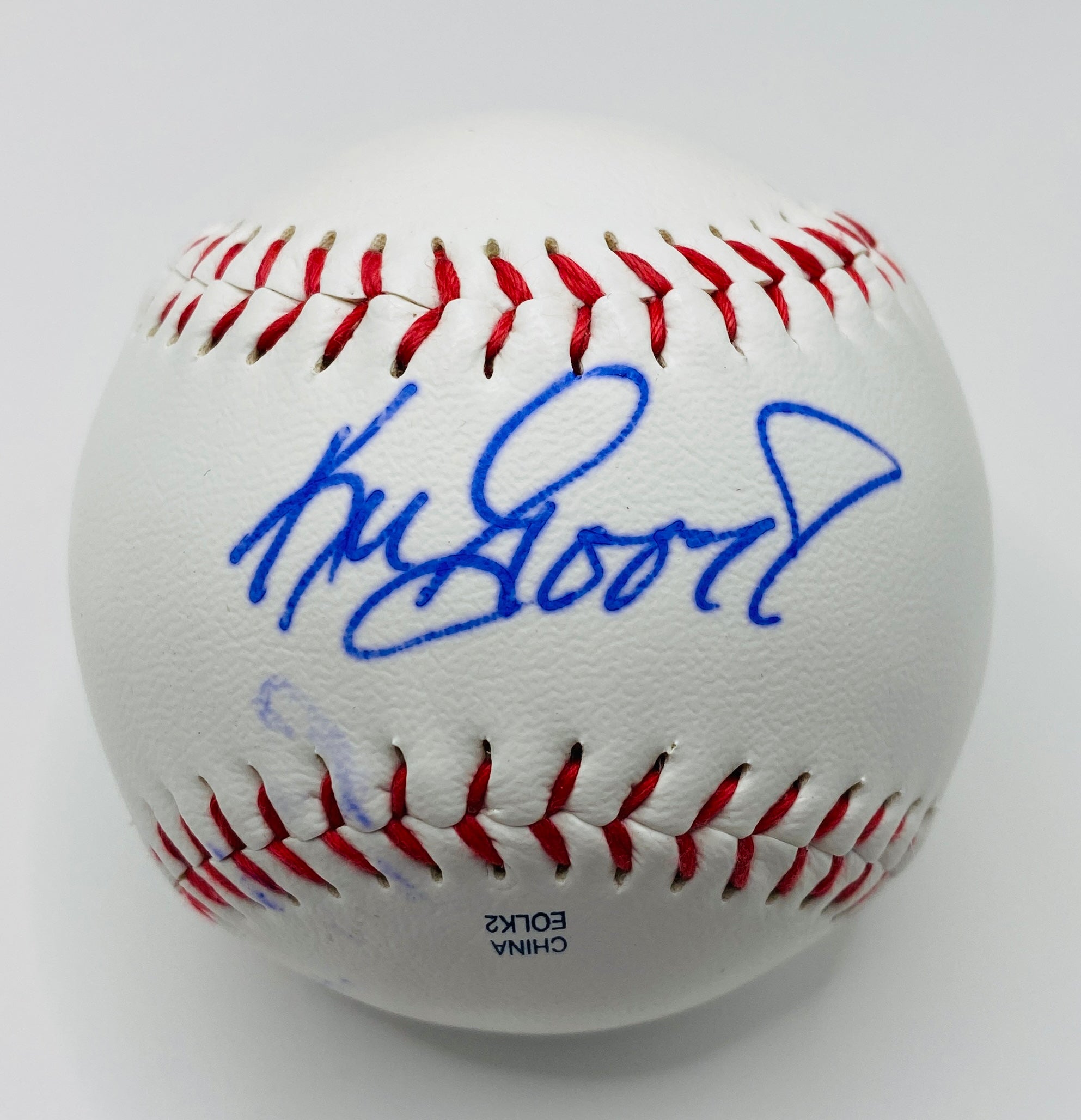 Ken Griffey Jr. Signed Baseball In Case With COA (2372499) (Mariners, Reds)