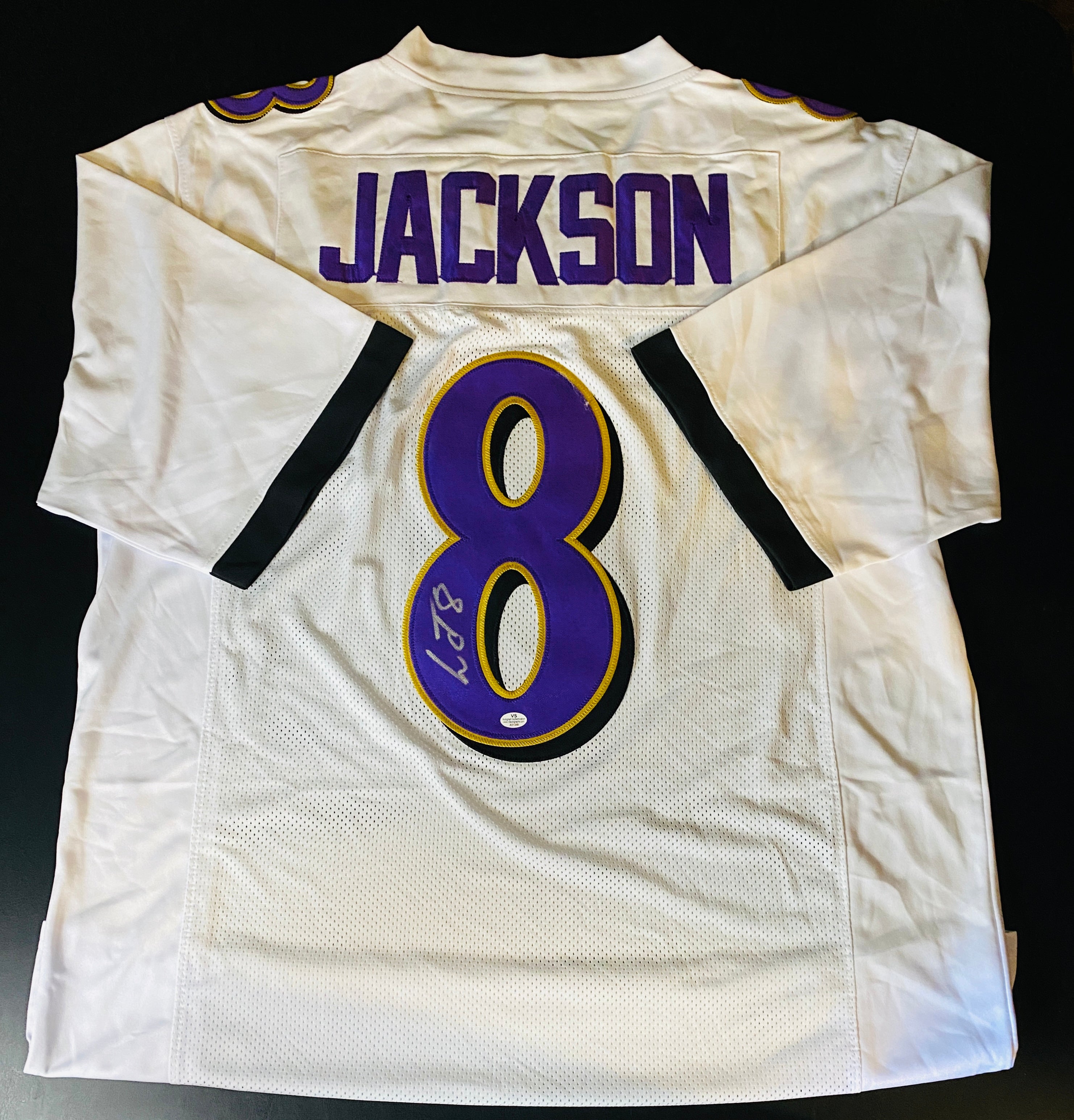 Lamar Jackson Signed Jersey With COA (A51399) (Ravens)