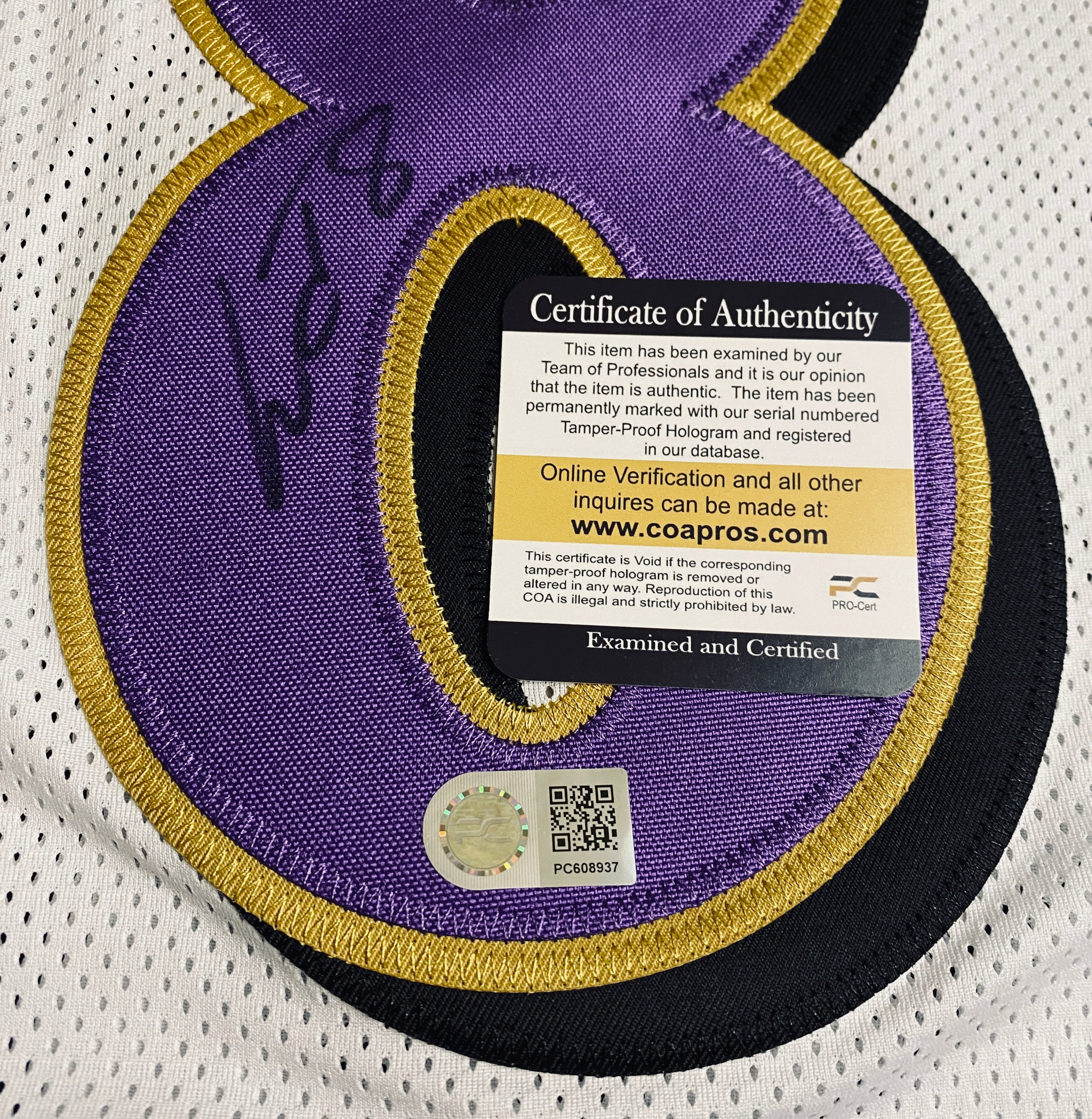 Lamar Jackson Signed Jersey With COA (PC608937) (Ravens)