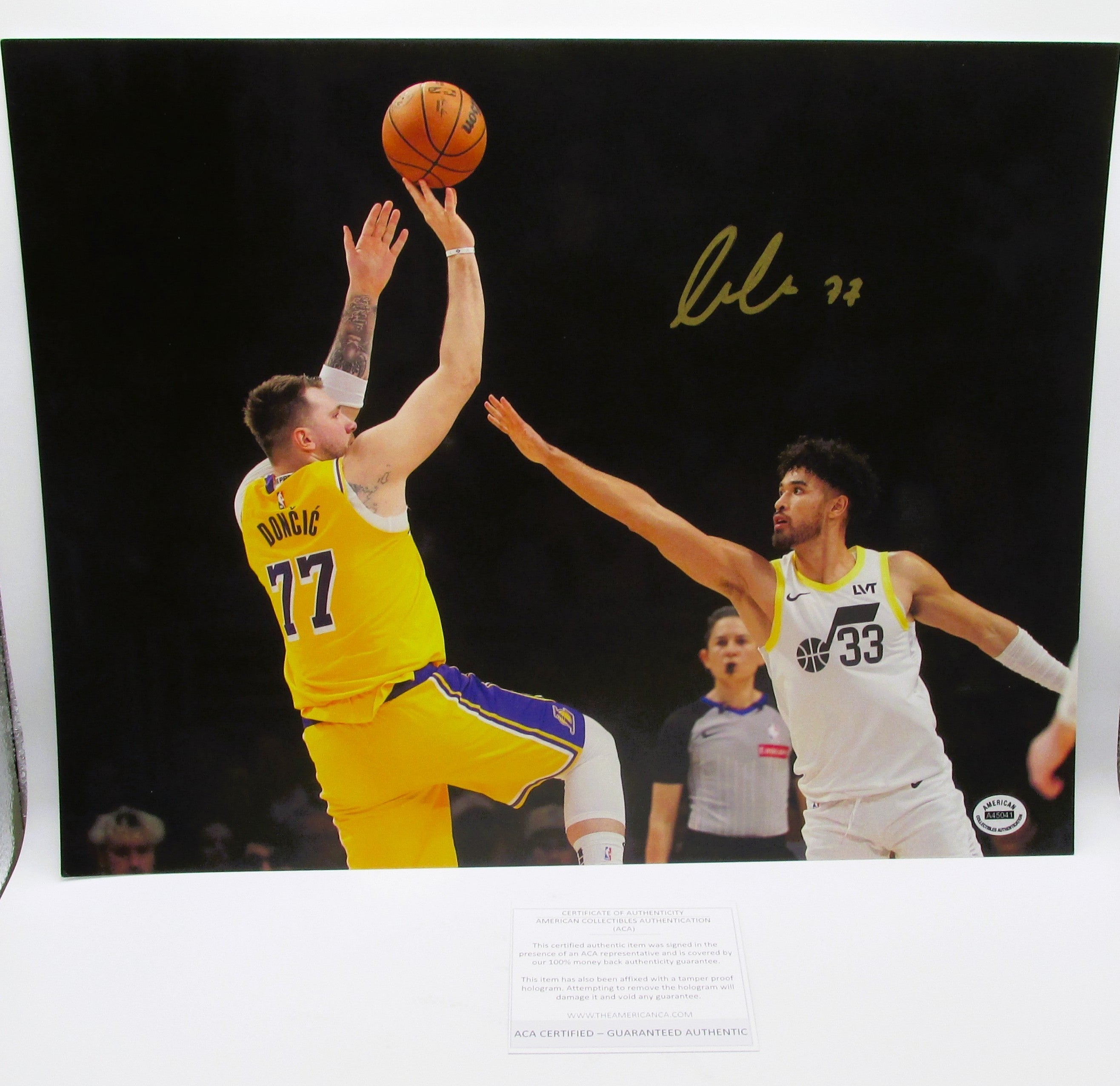 Luka Doncic Signed 11x14 Photo With COA (A45041) (Lakers)