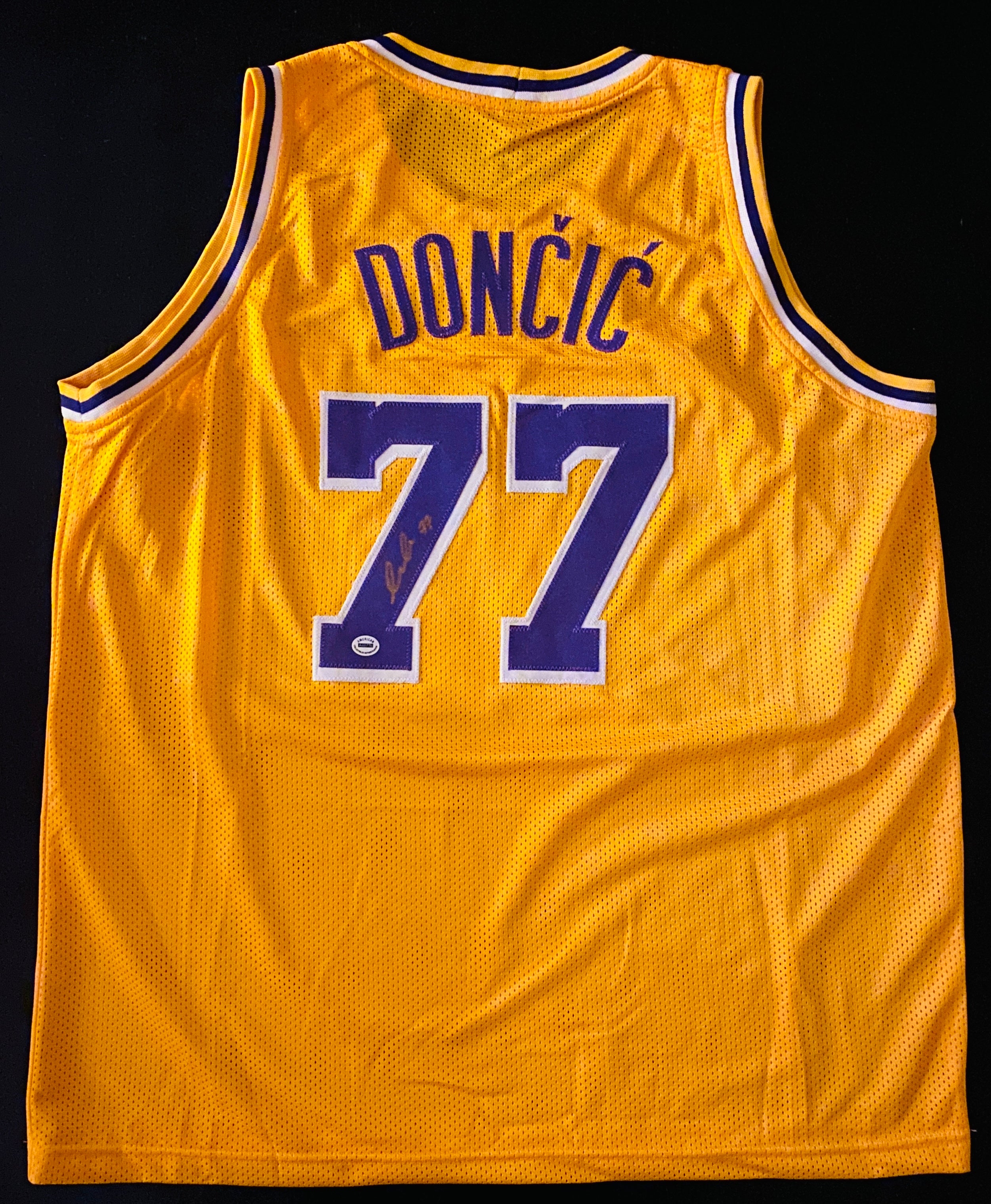 Luka Doncic Signed Jersey With COA (A46766) (Lakers)