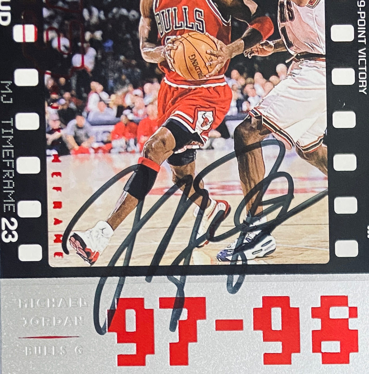 Michael Jordan Signed Card With COA (121019) (Bulls)