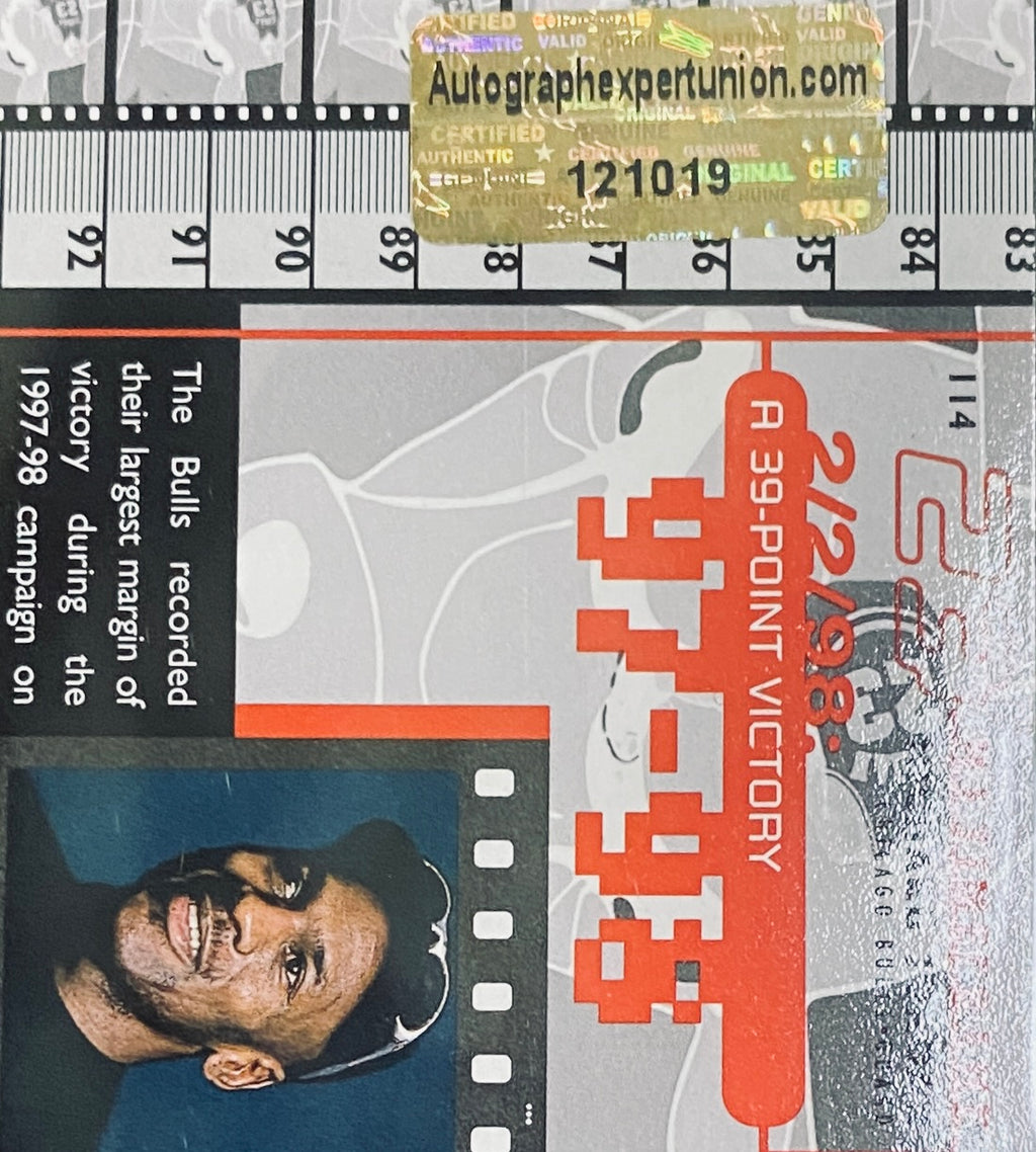 Michael Jordan Signed Card With COA (121019) (Bulls)