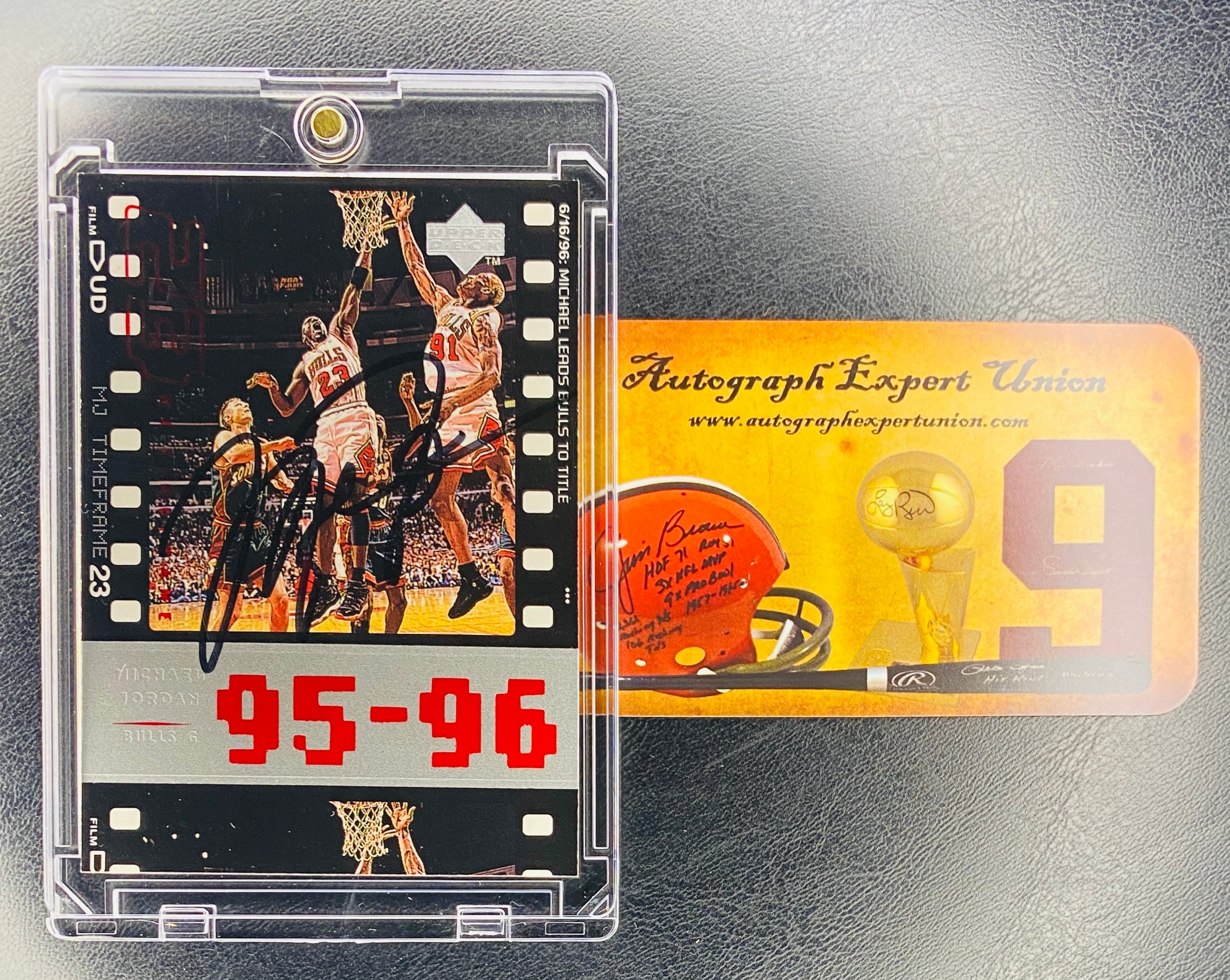 Michael Jordan Signed Card With COA (121024) (Bulls)