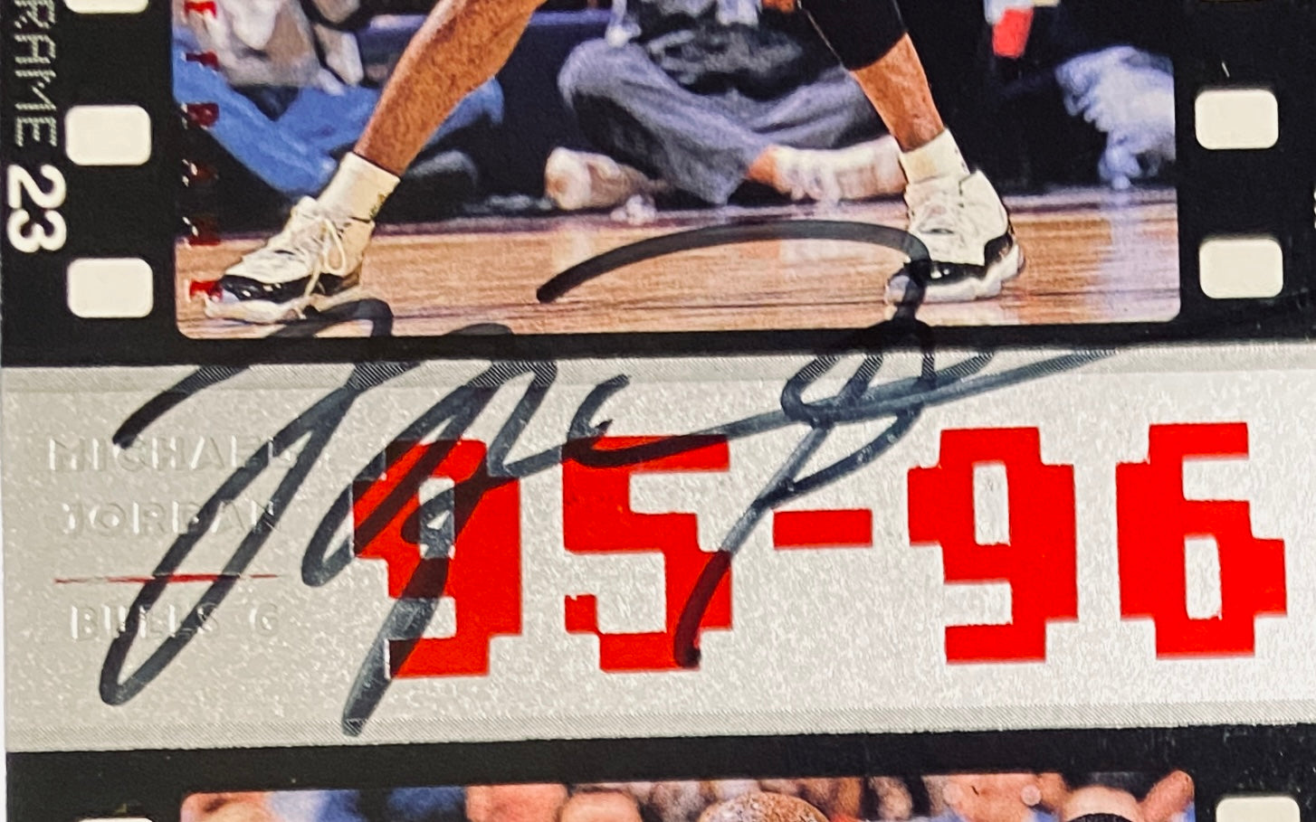 Michael Jordan Signed Card With COA (121032) (Bulls)