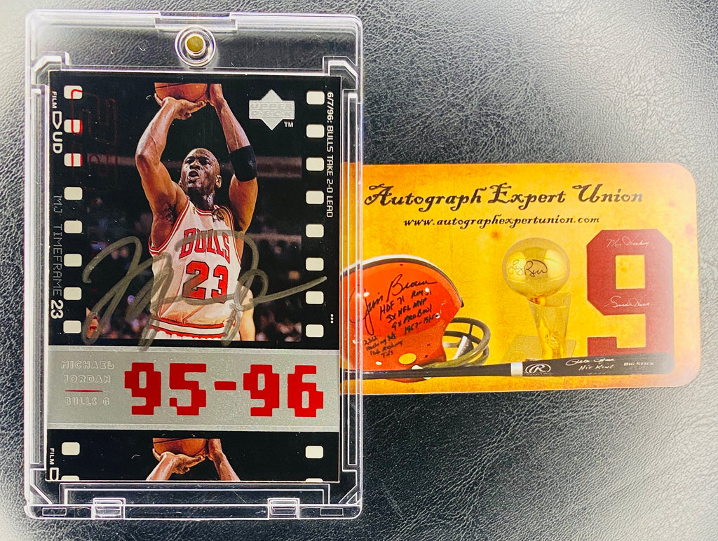 Michael Jordan Signed Card With COA (121033) (Bulls)