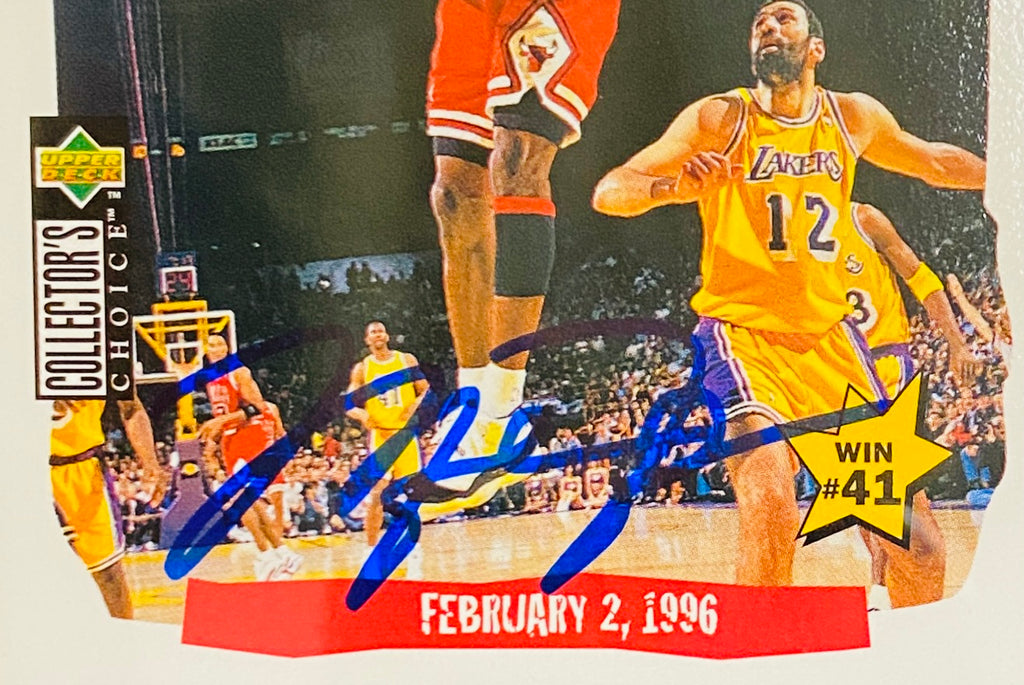 Michael Jordan Signed Card With COA (121230) (Bulls)