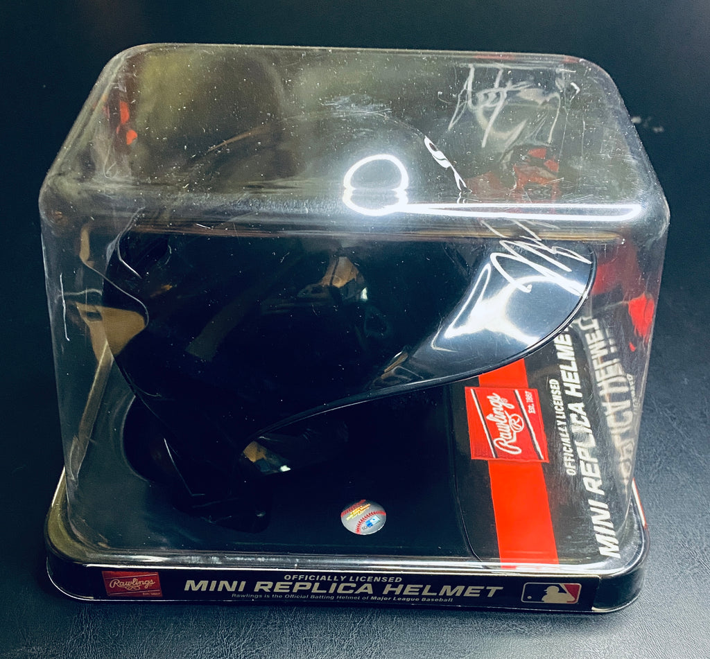 Michael Jordan Signed Mini Helmet With COA (130634) (White Sox)