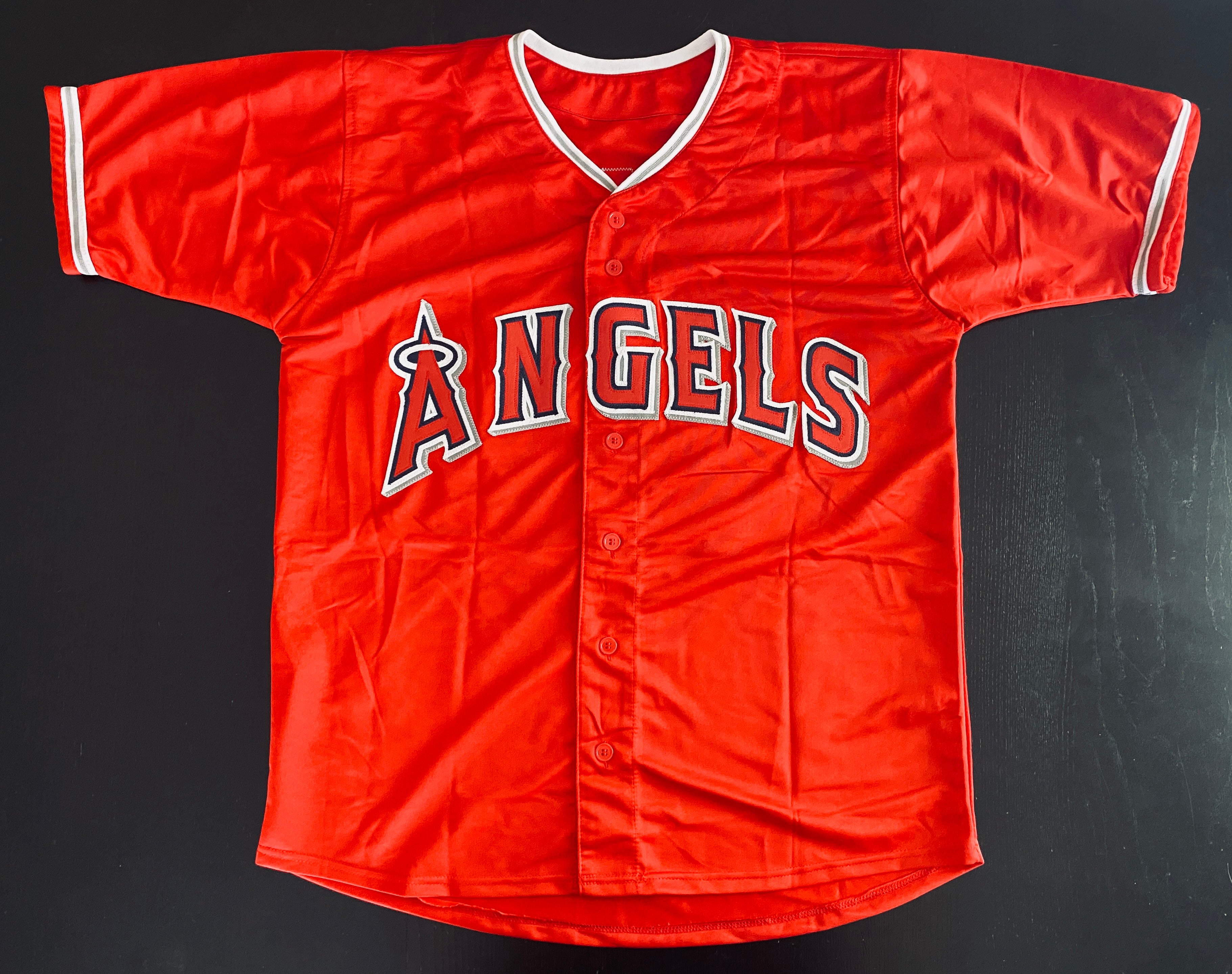Mike Trout Signed Jersey With COA (PC485790) (Angels)