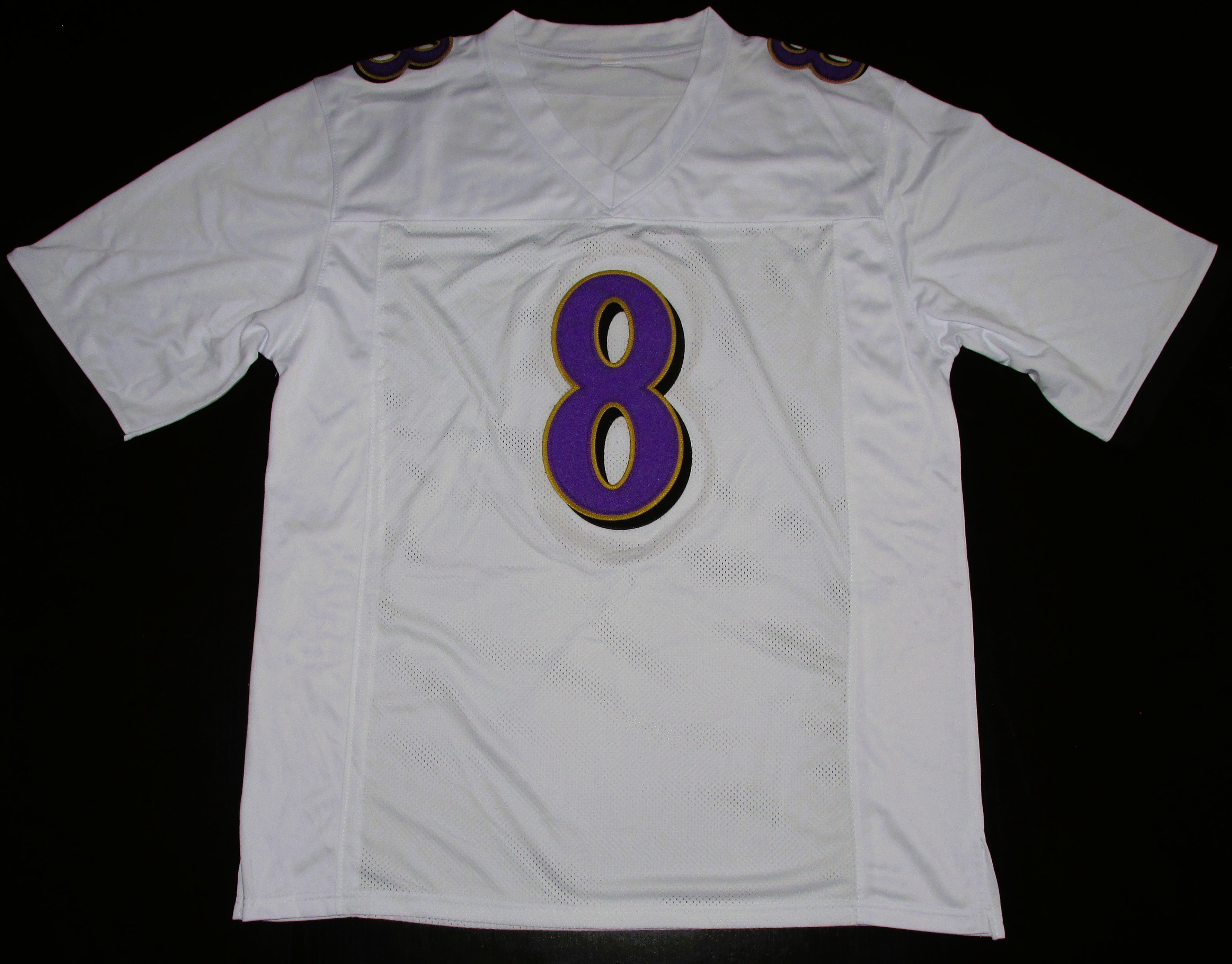 Lamar Jackson Signed Jersey With COA (PC602105) (Ravens)