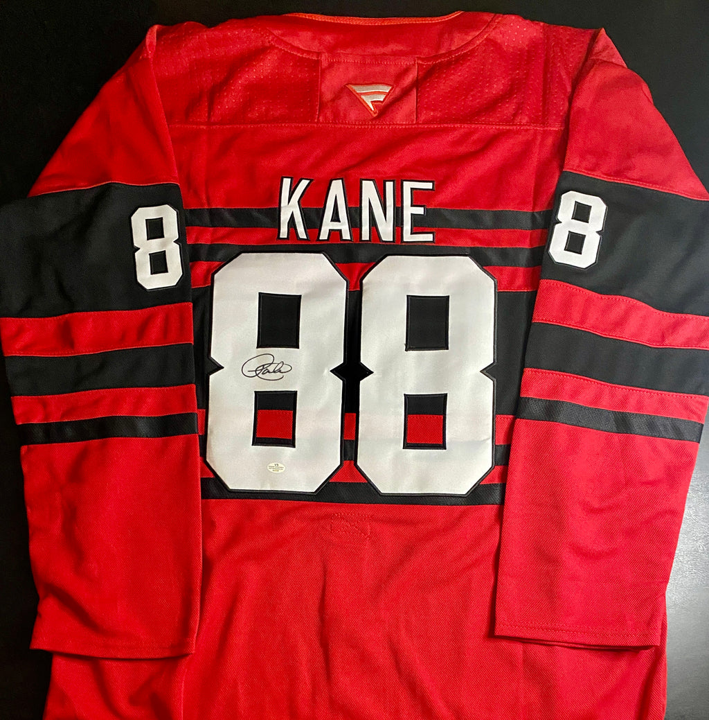 Patrick Kane Signed Jersey With COA (A53339) (Red Wings)