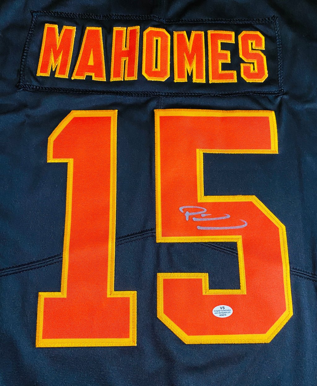 Patrick Mahomes Signed Jersey With COA (A54210) (Chiefs)
