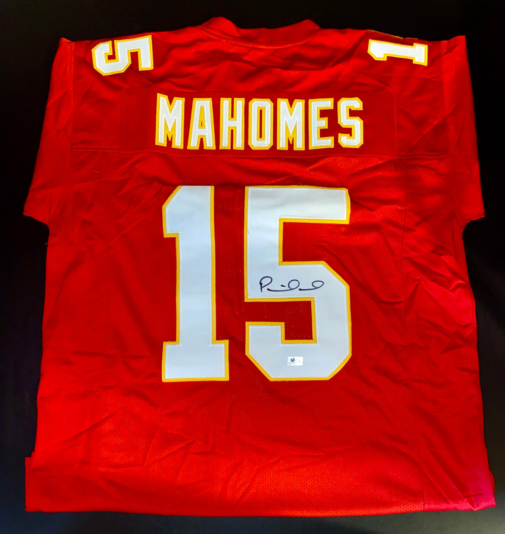 Patrick Mahomes Signed Jersey With COA (GV912065) (Chiefs)