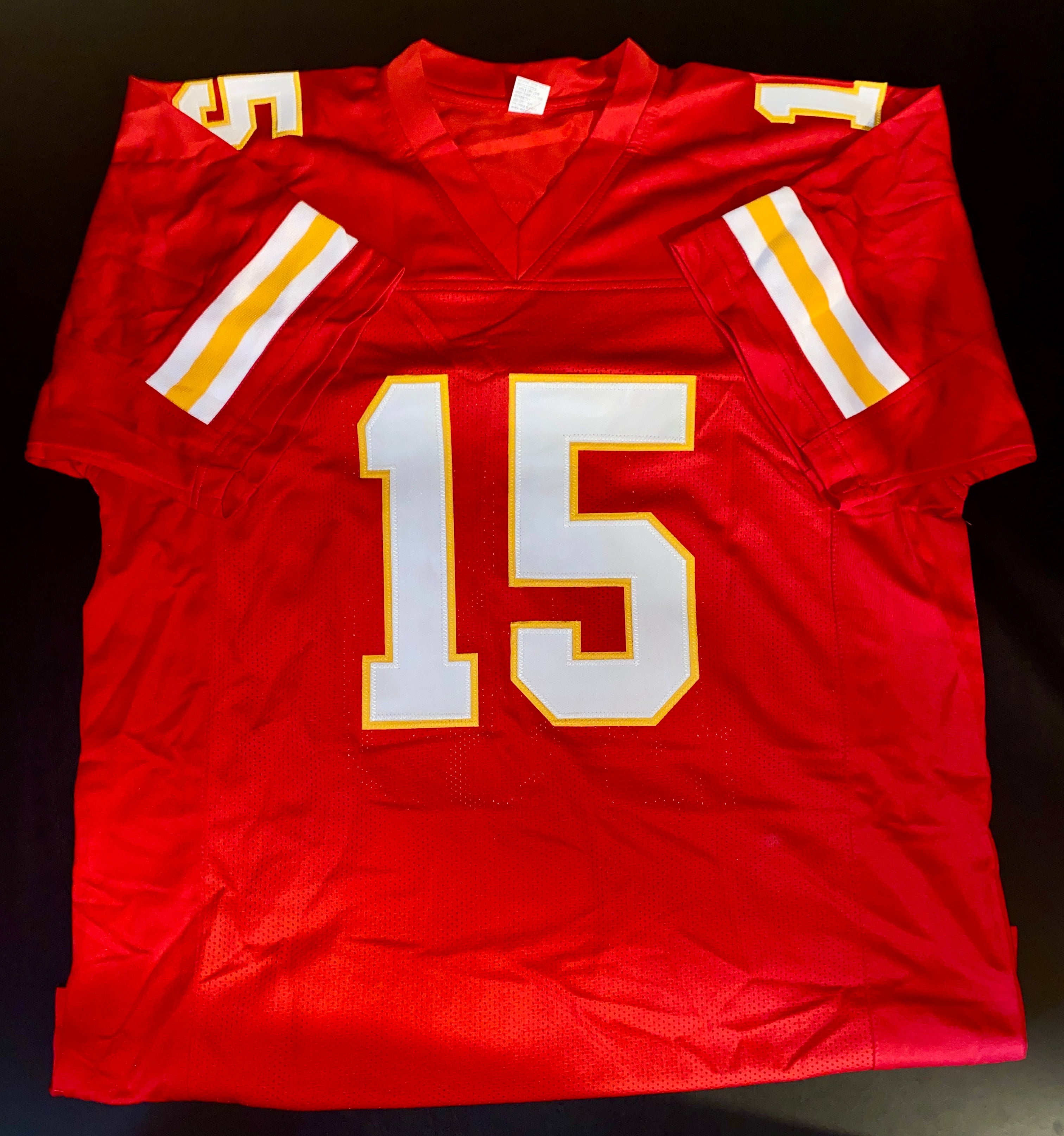 Patrick Mahomes Signed Jersey With COA (GV912065) (Chiefs)
